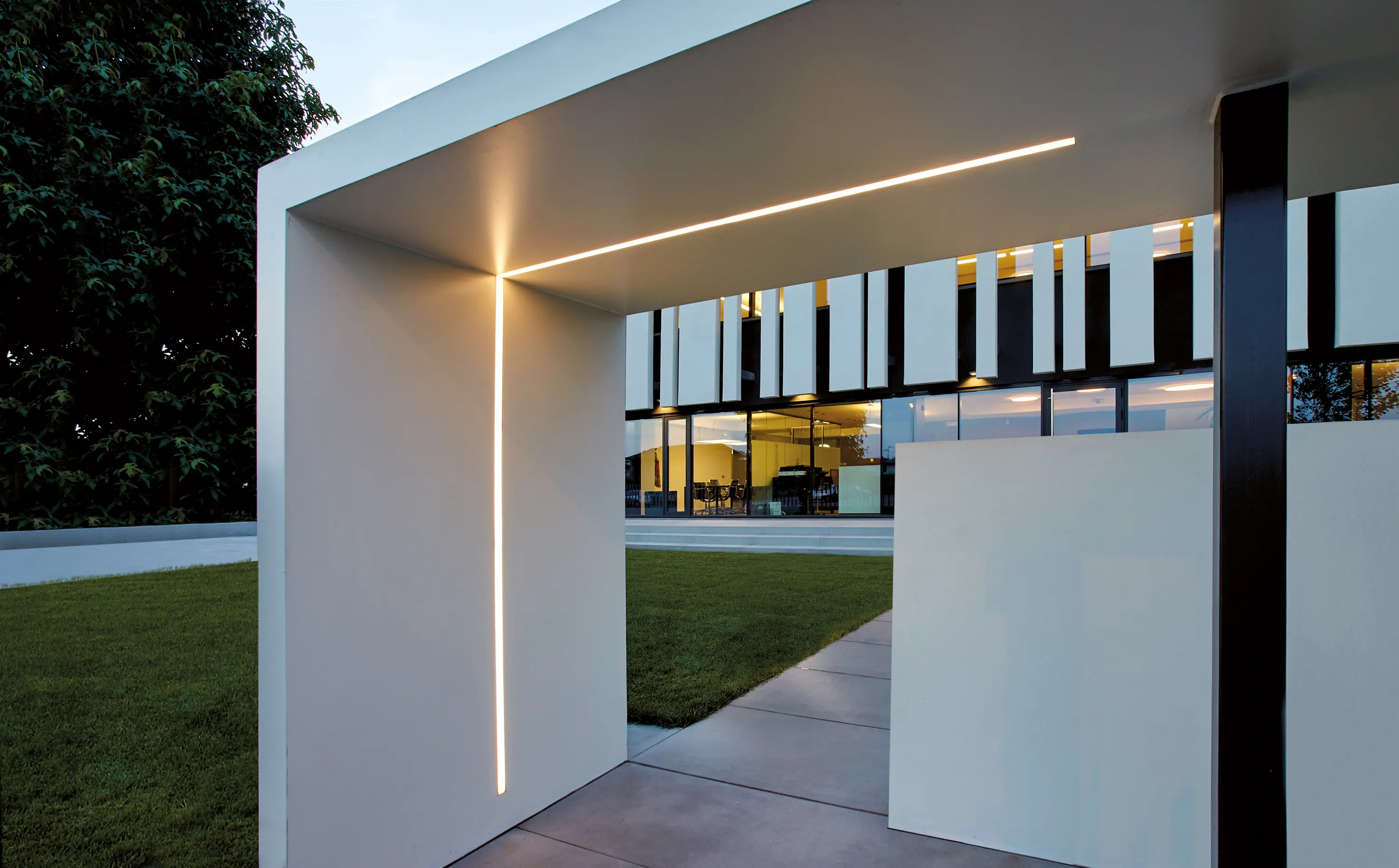 Simes - Continuous Rod Minimal Recessed 1m