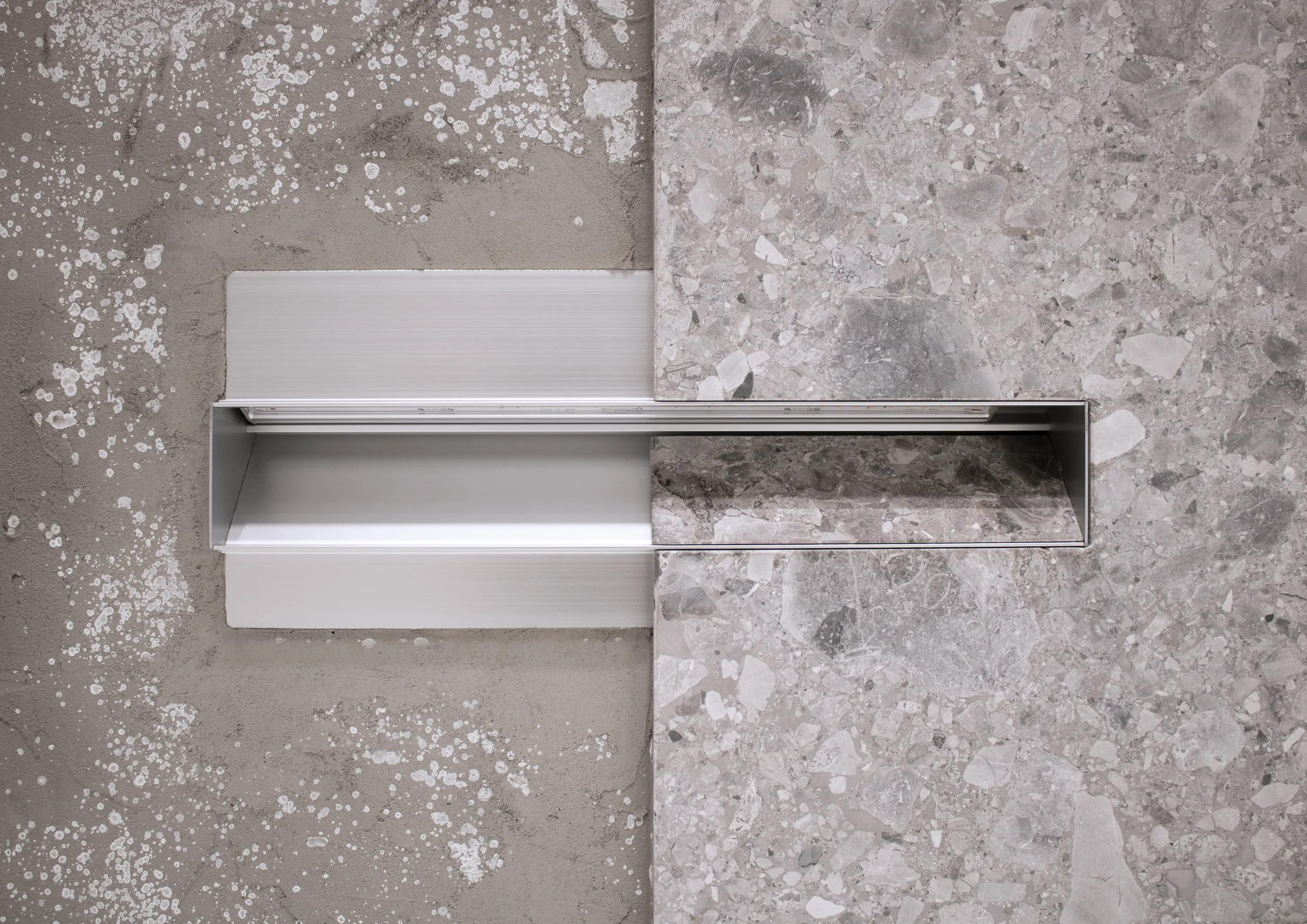 Simes - MicroGhost per materiali da rivestimento L72