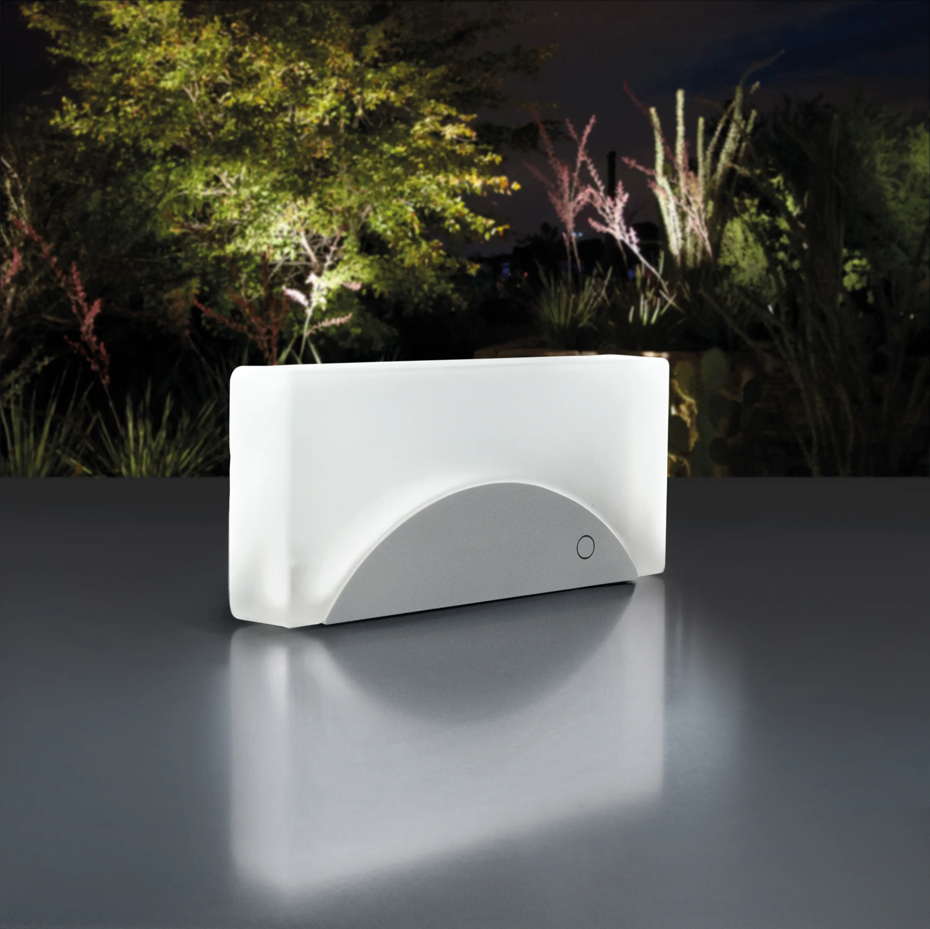 Simes - Brick Light Surface Mounted