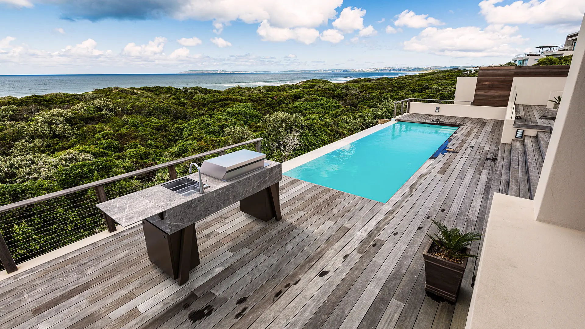 OCQ - BBQube TWO | Outdoor Kitchen | 2000 | Naturstein Negresco | Fulgor Grill