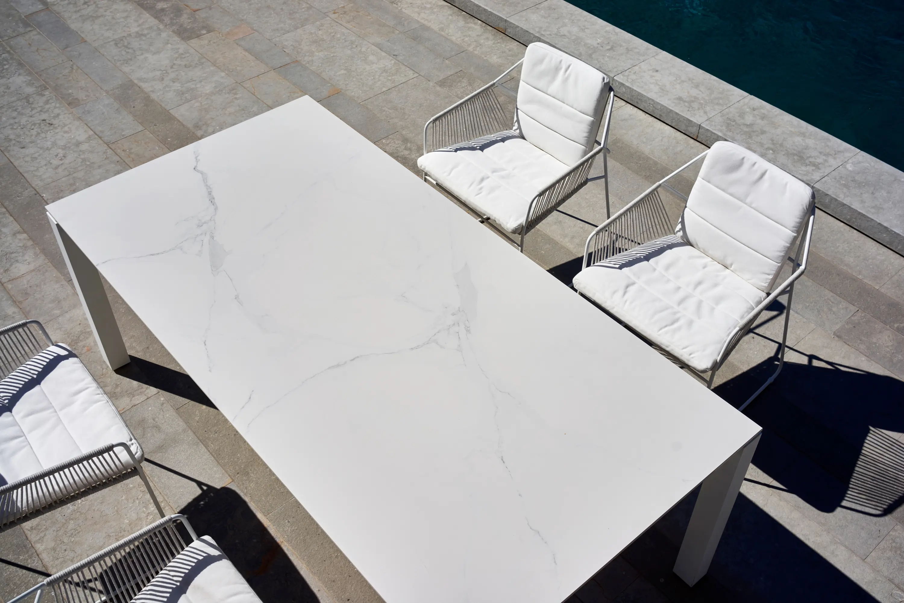 Oasiq - Machar Dining Table