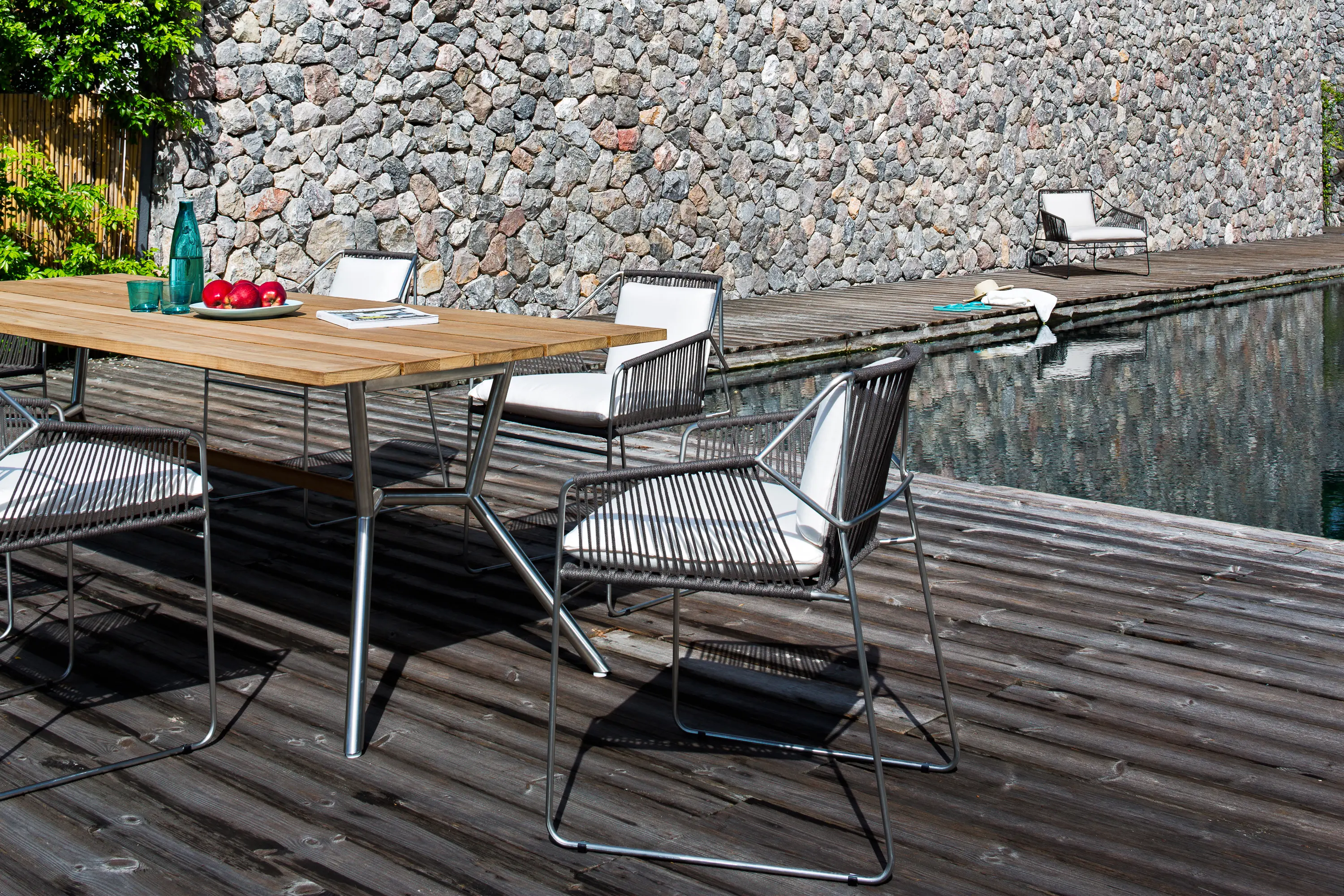 Oasiq - Reef Dining Table
