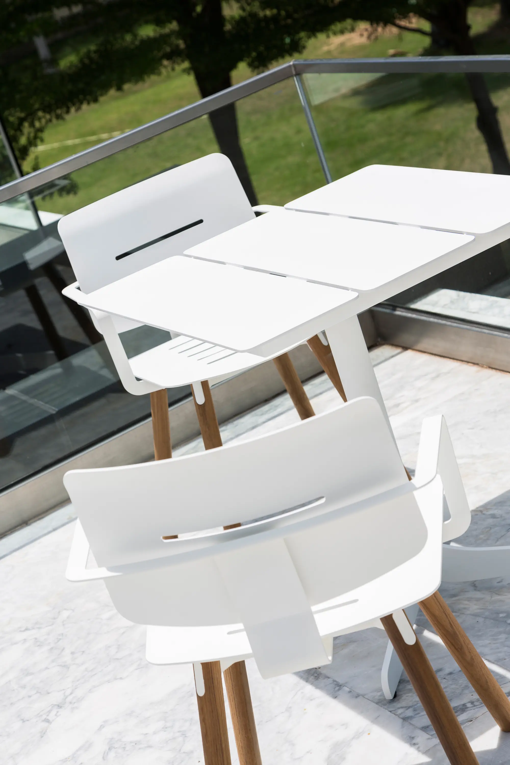 Oasiq - Ceru Contract Dining Table