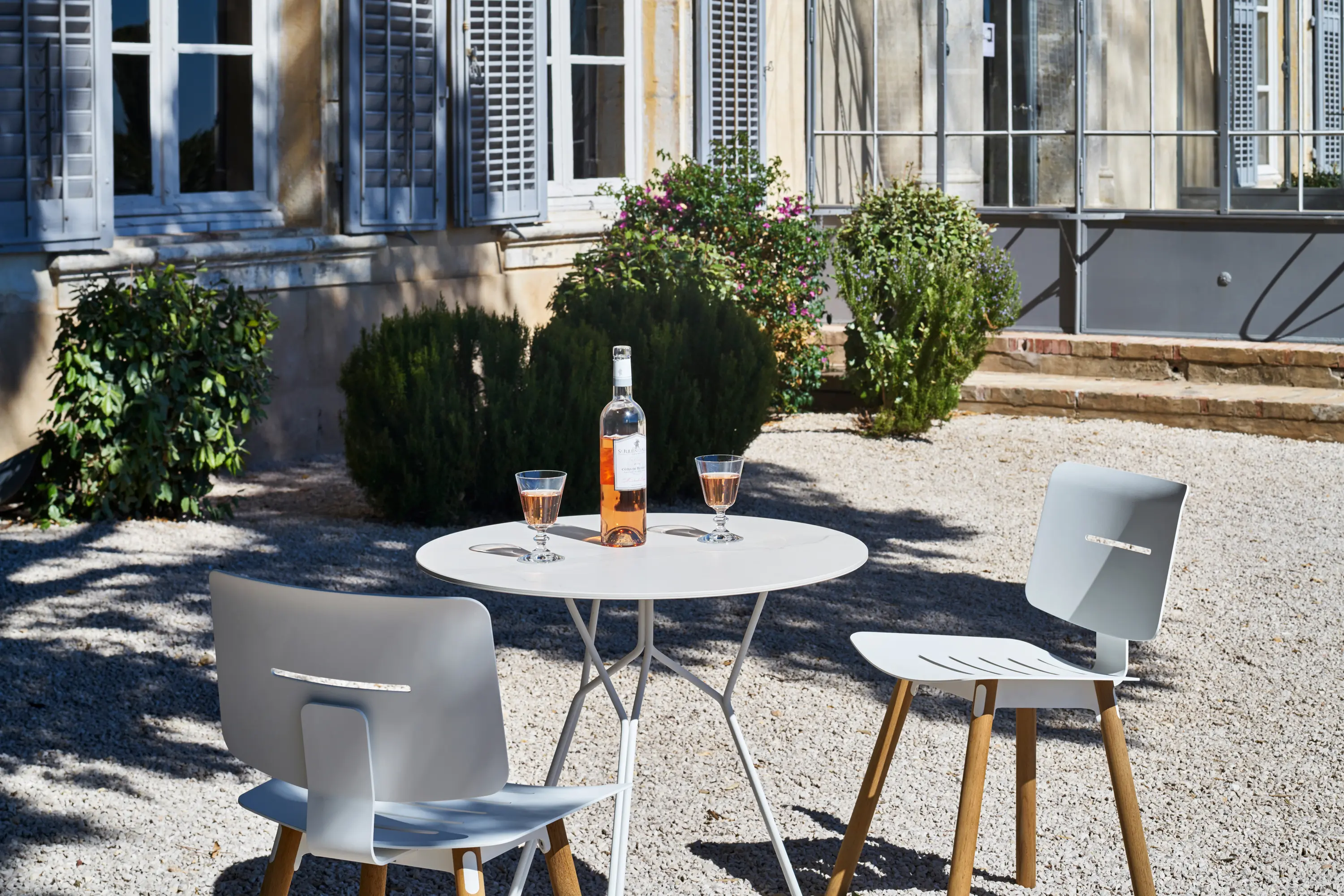 Oasiq - Serac Dining Table Ceramic