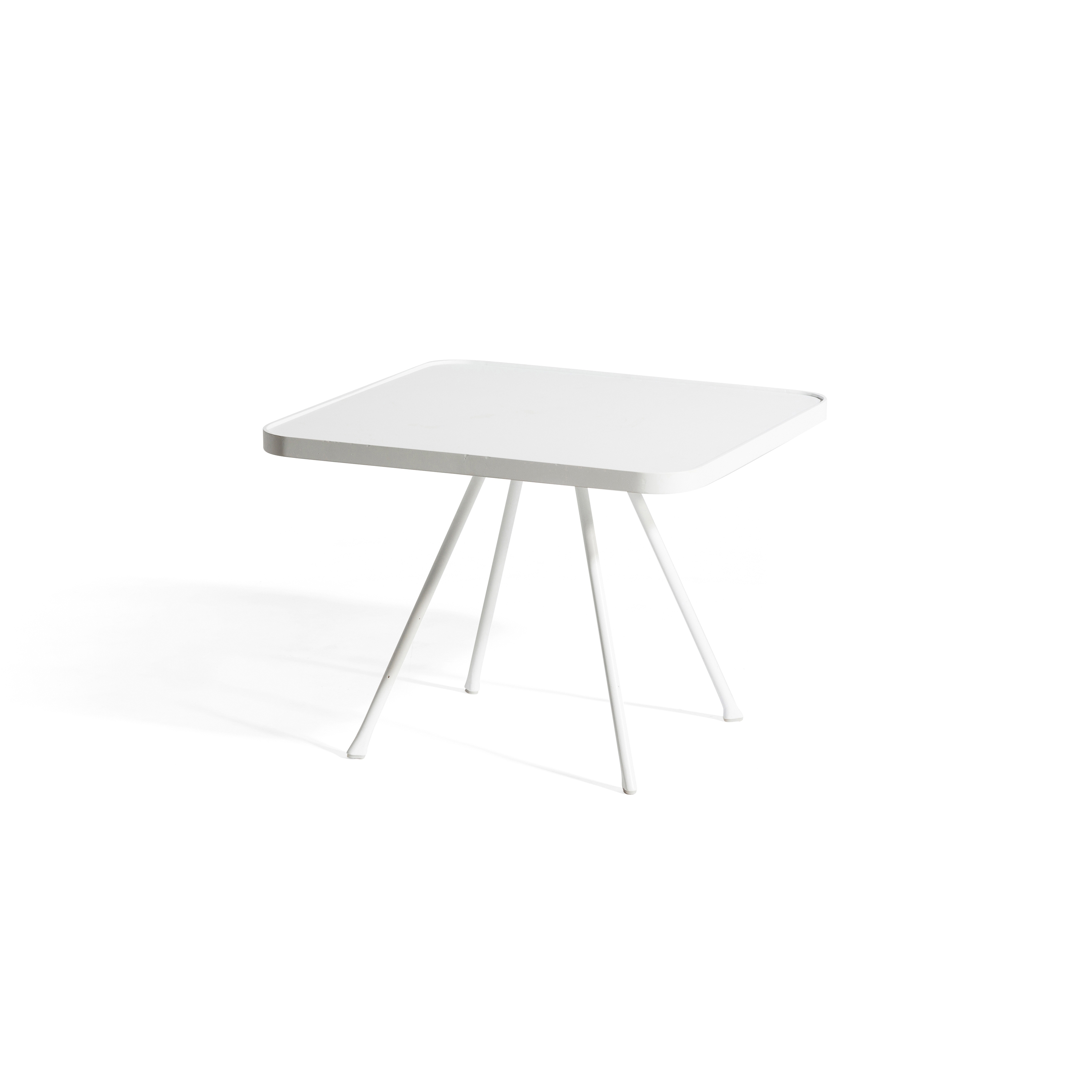 Mostra il prodotto Attol Aluminum Side Table del produttore Oasiq