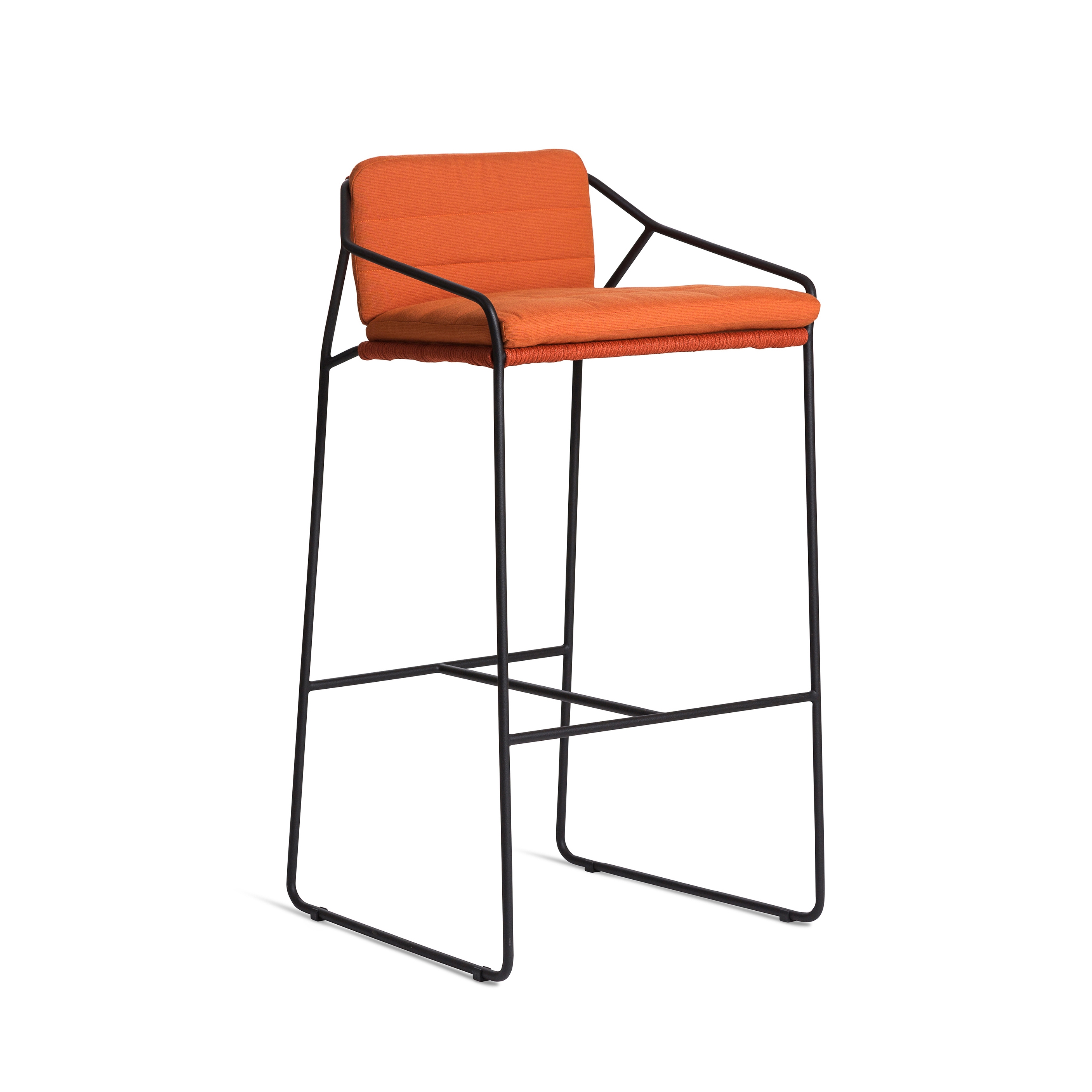 Produkt Sandur Bar Stool With Arm des Herstellers Oasiq anzeigen