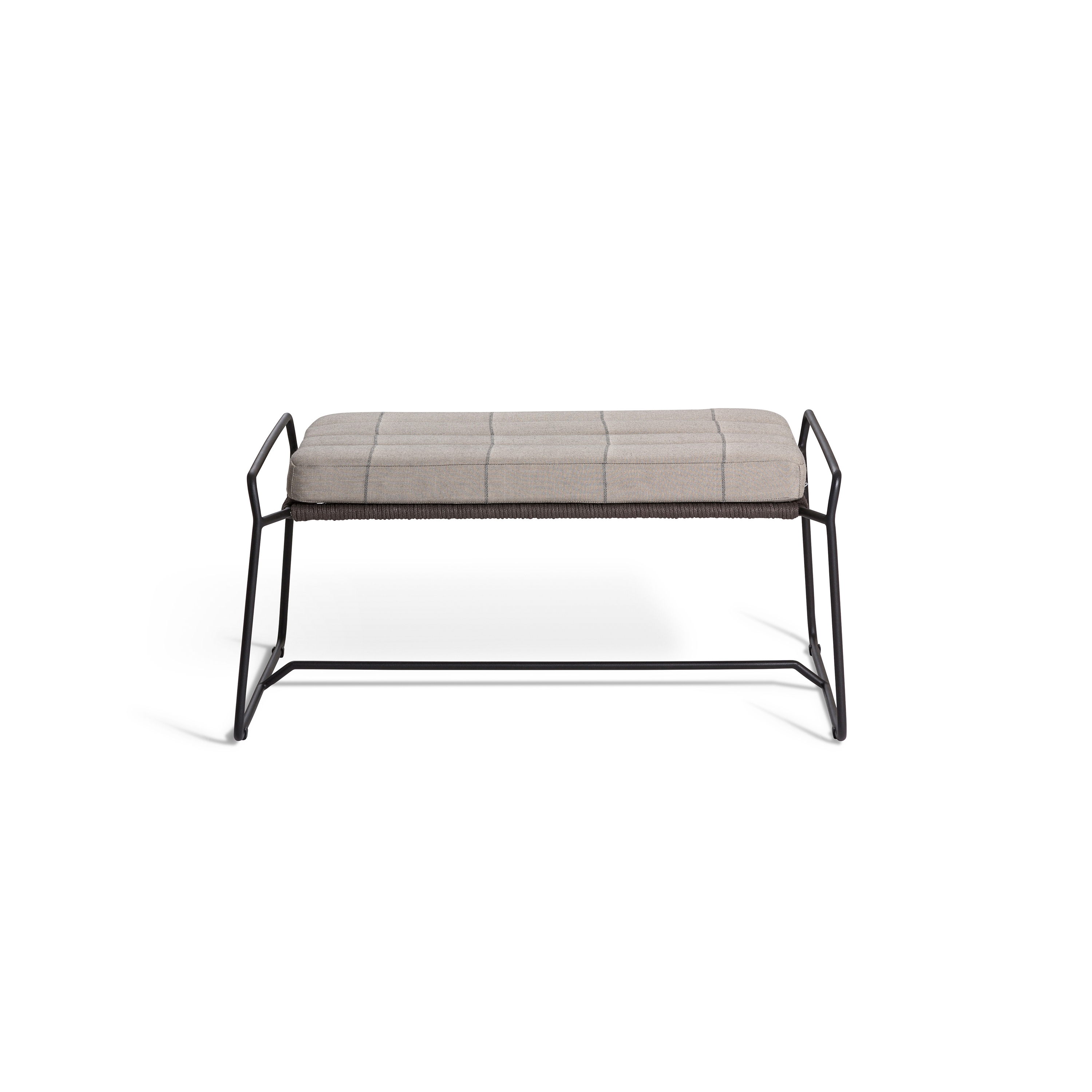 Produkt Sandur Foot Stool des Herstellers Oasiq anzeigen