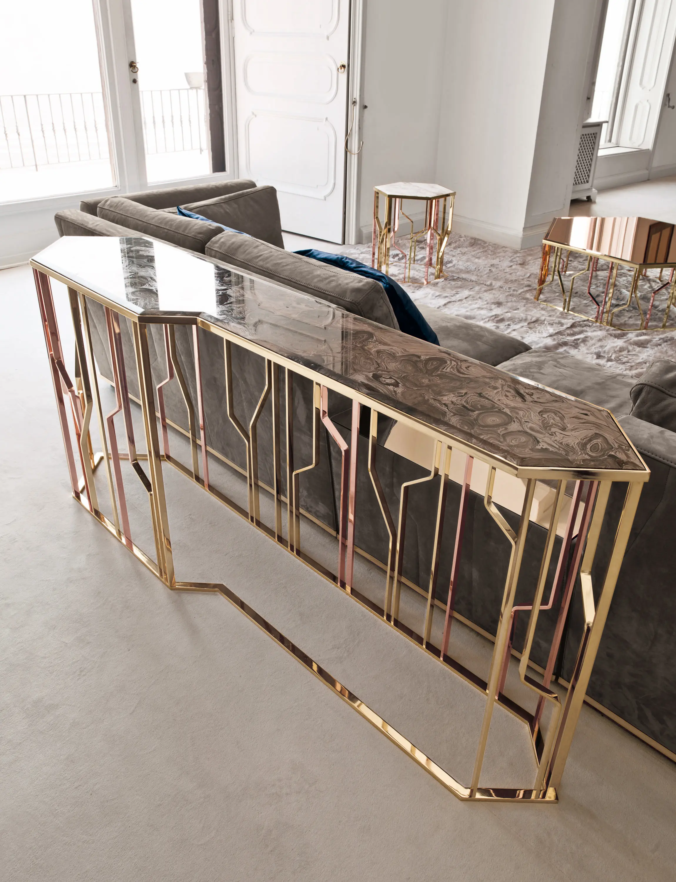 Longhi S.p.a. - Ginza Console