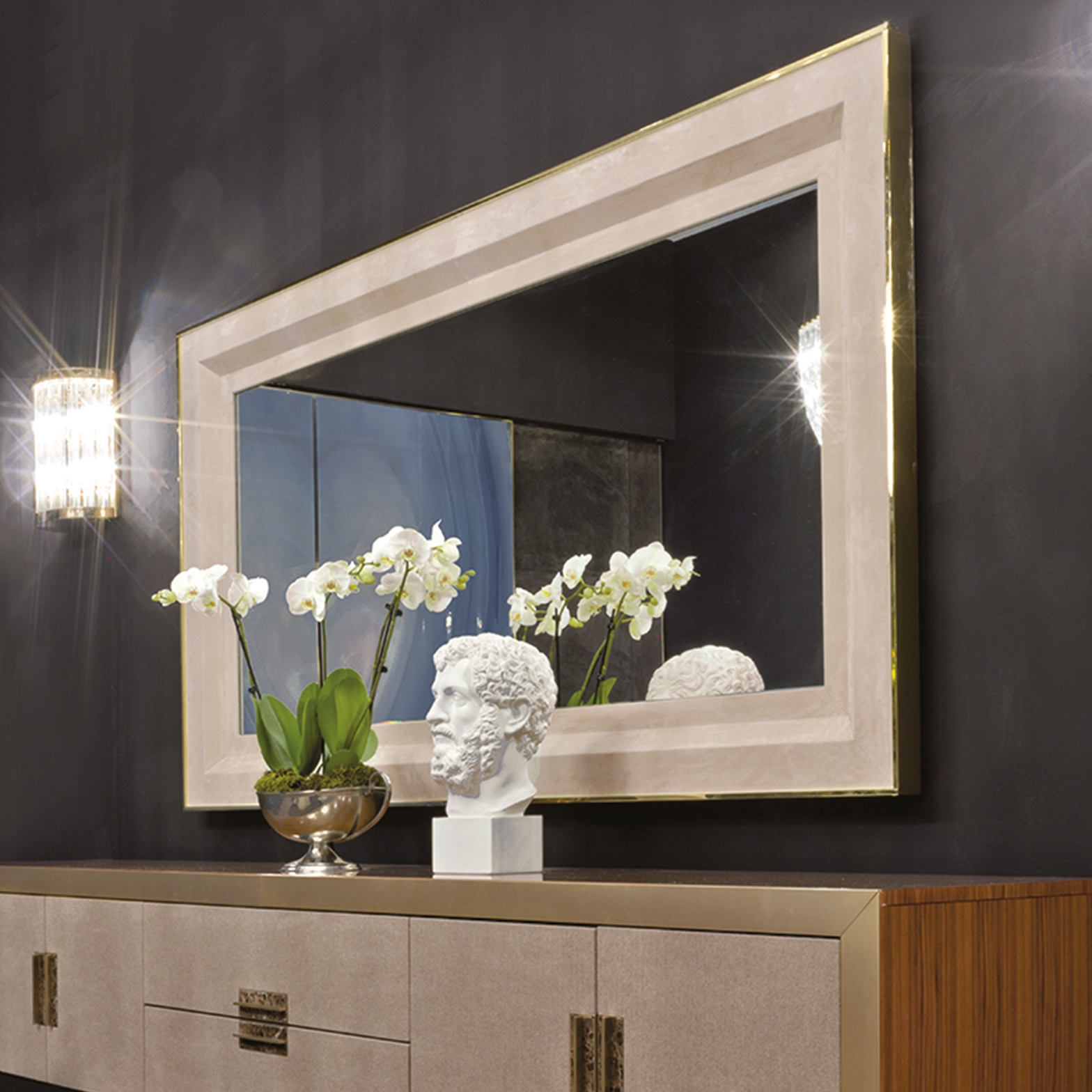 Display product Adone from manufacturer Longhi S.p.a.