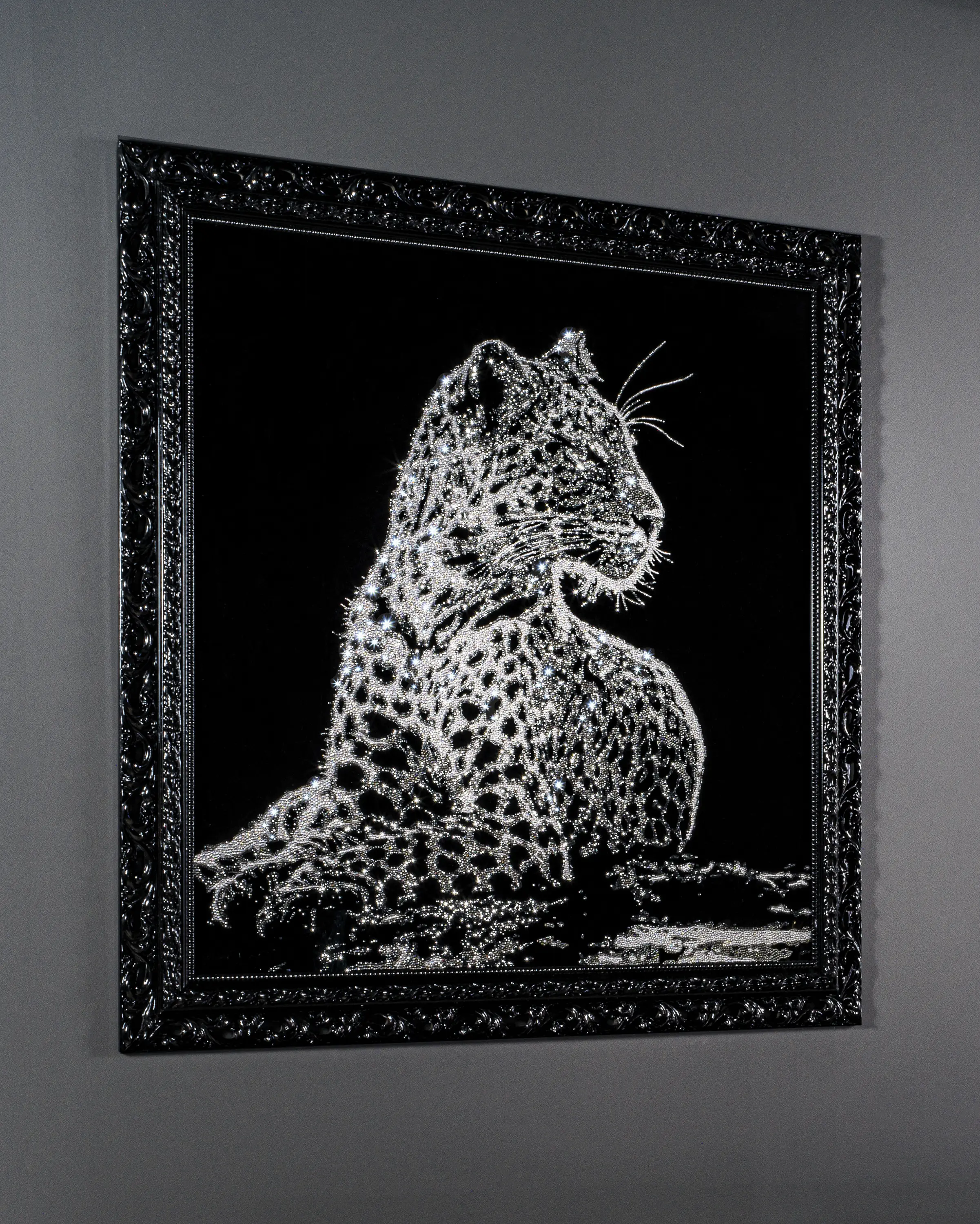 Longhi S.p.a. - Swarovski® paintings