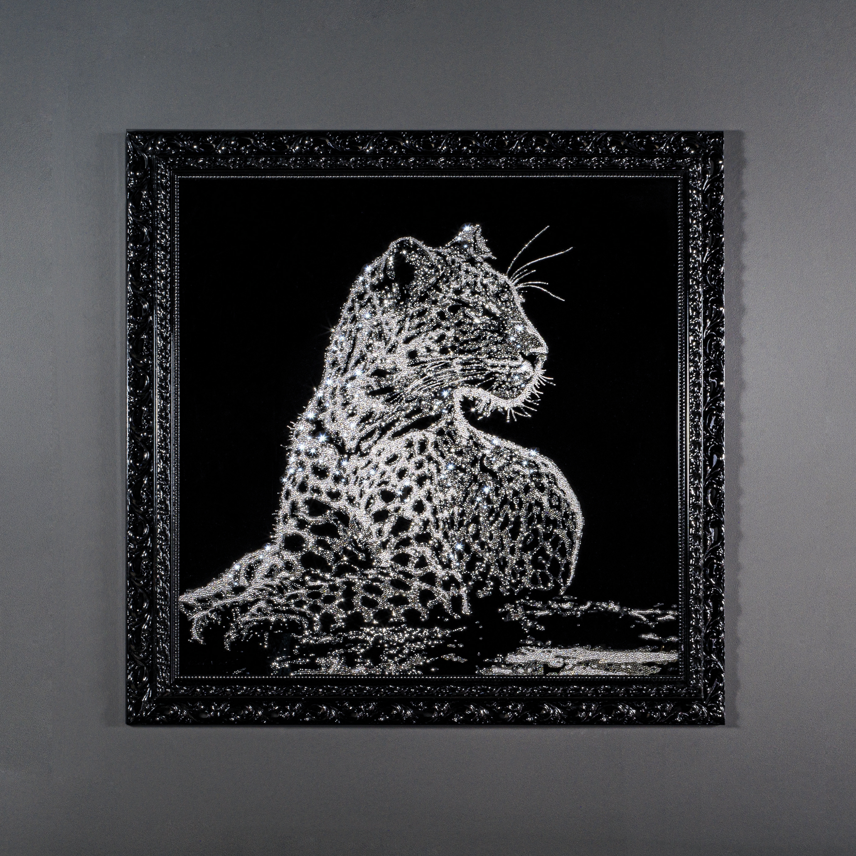 Display product Swarovski® paintings from manufacturer Longhi S.p.a.