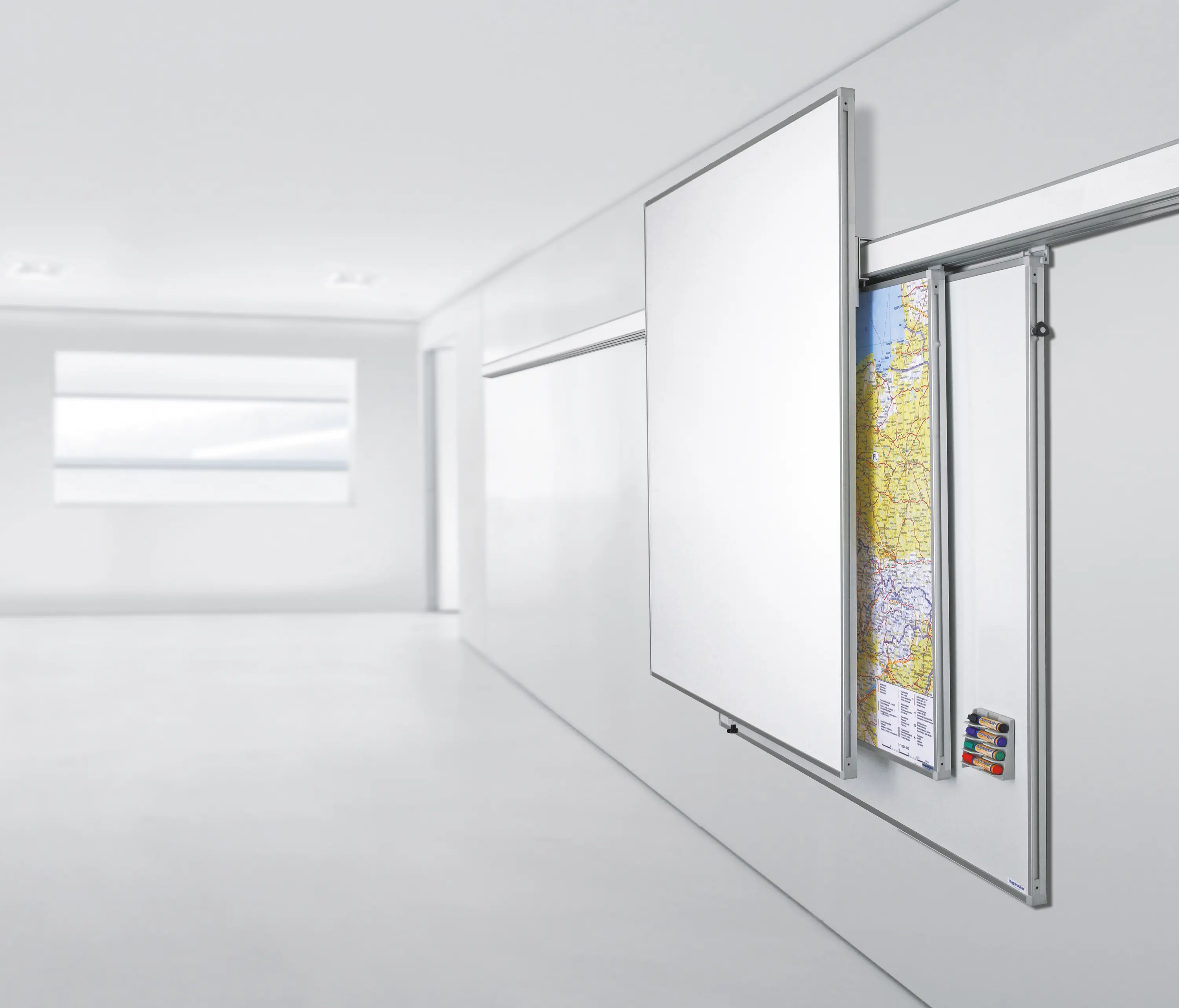 HOLTZ - 3-channel junior / senior wall rail