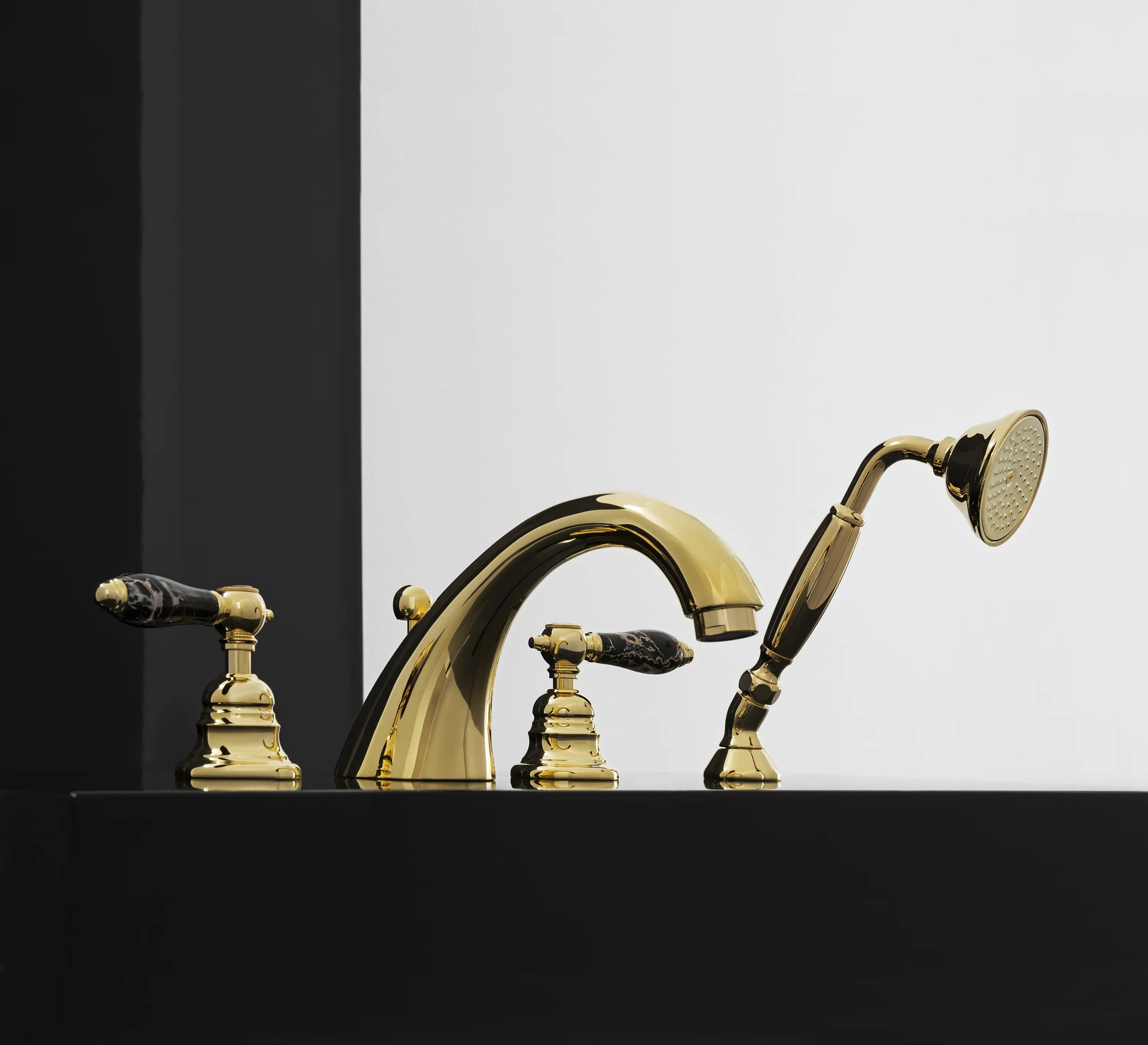 Fima Carlo Frattini - Herend F5411 | Wash basin mixer with swivel spout