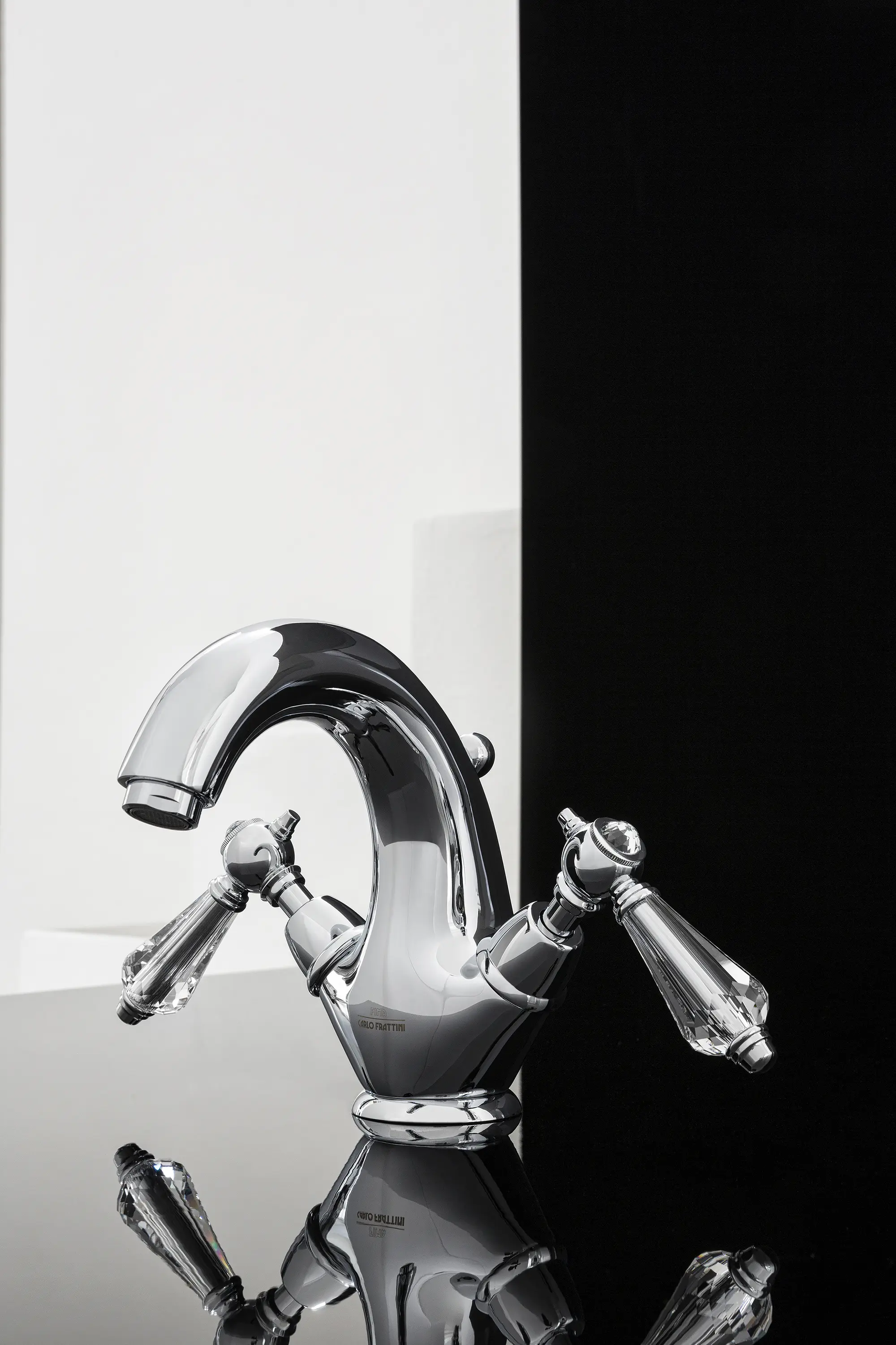 Fima Carlo Frattini - Herend F5411 | Wash basin mixer with swivel spout