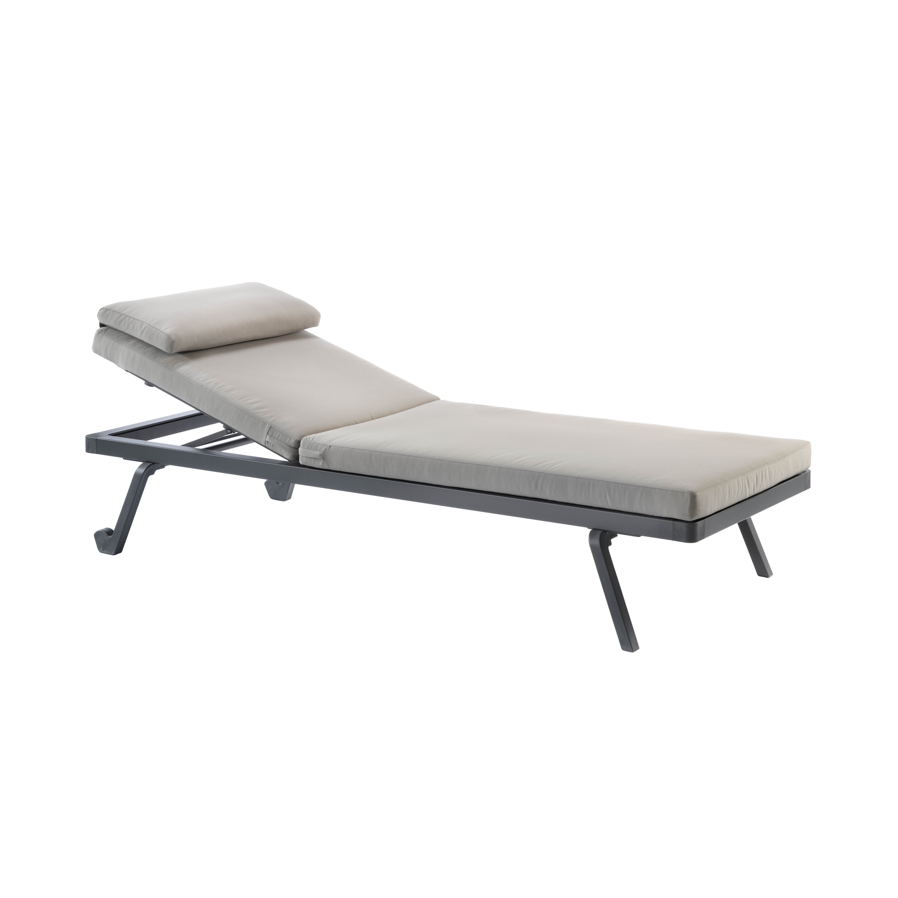 Display product Etesian Lounger from manufacturer Gaber