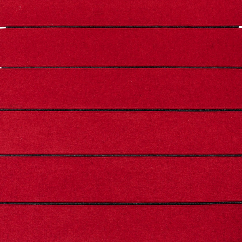 Display product Red Throw Blanket from manufacturer fräch