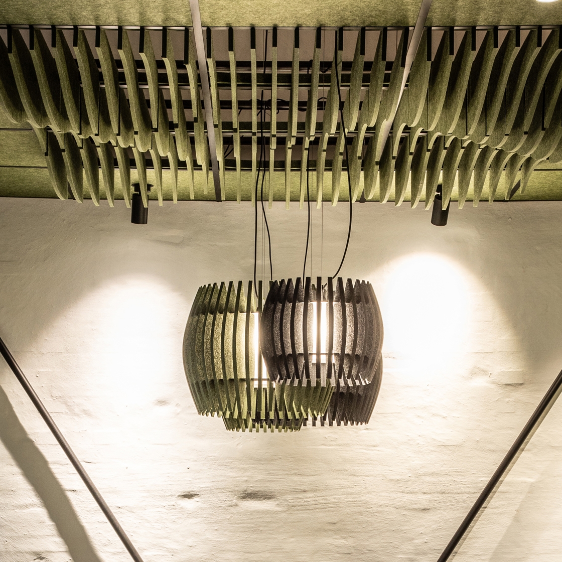 Mostrar el producto Grape 12 Acoustic Pendant del fabricante Grape