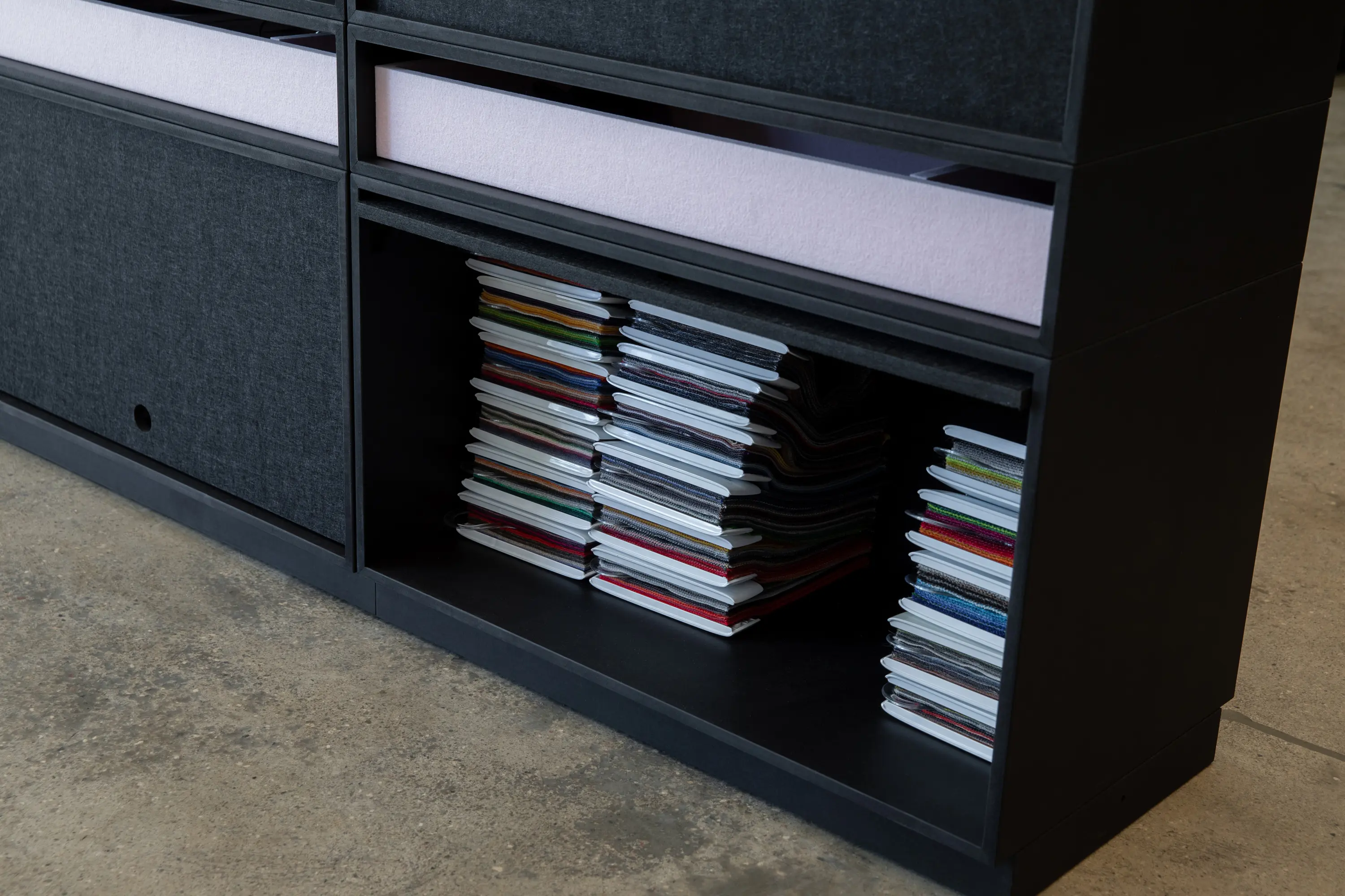 Grape - Grape Cabinet Acoustic Cabinet