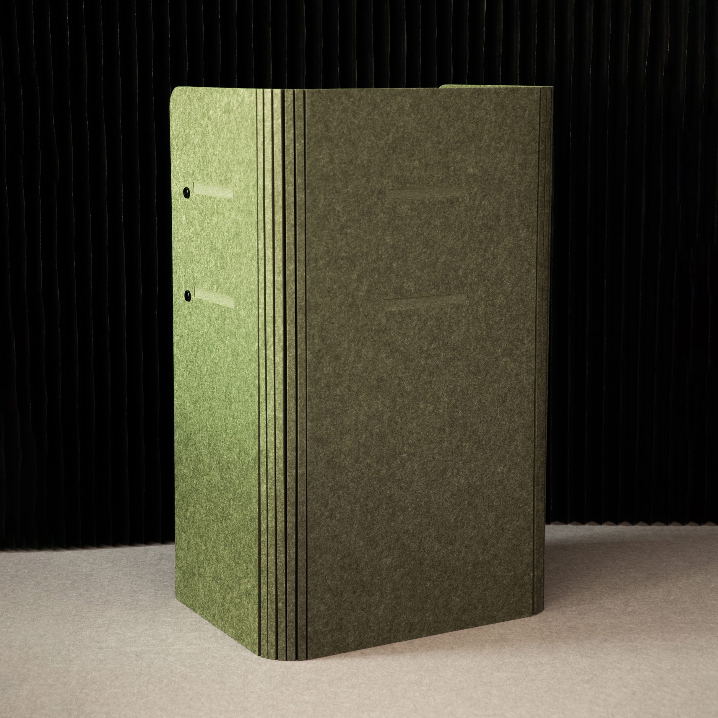Mostra il prodotto Grape Lectern 3 Foldable Lectern in Acoustic PET-felt del produttore Grape