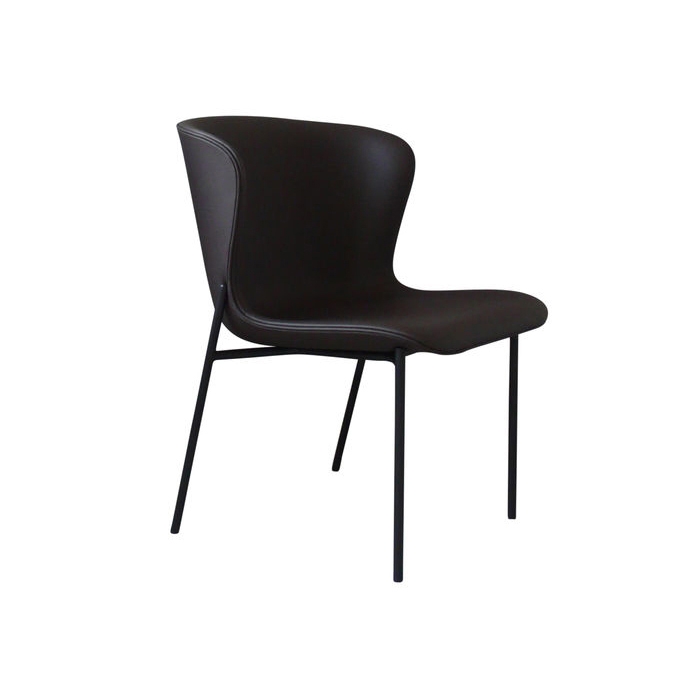 Display product La Pipe Low Chair from manufacturer Friends & Founders