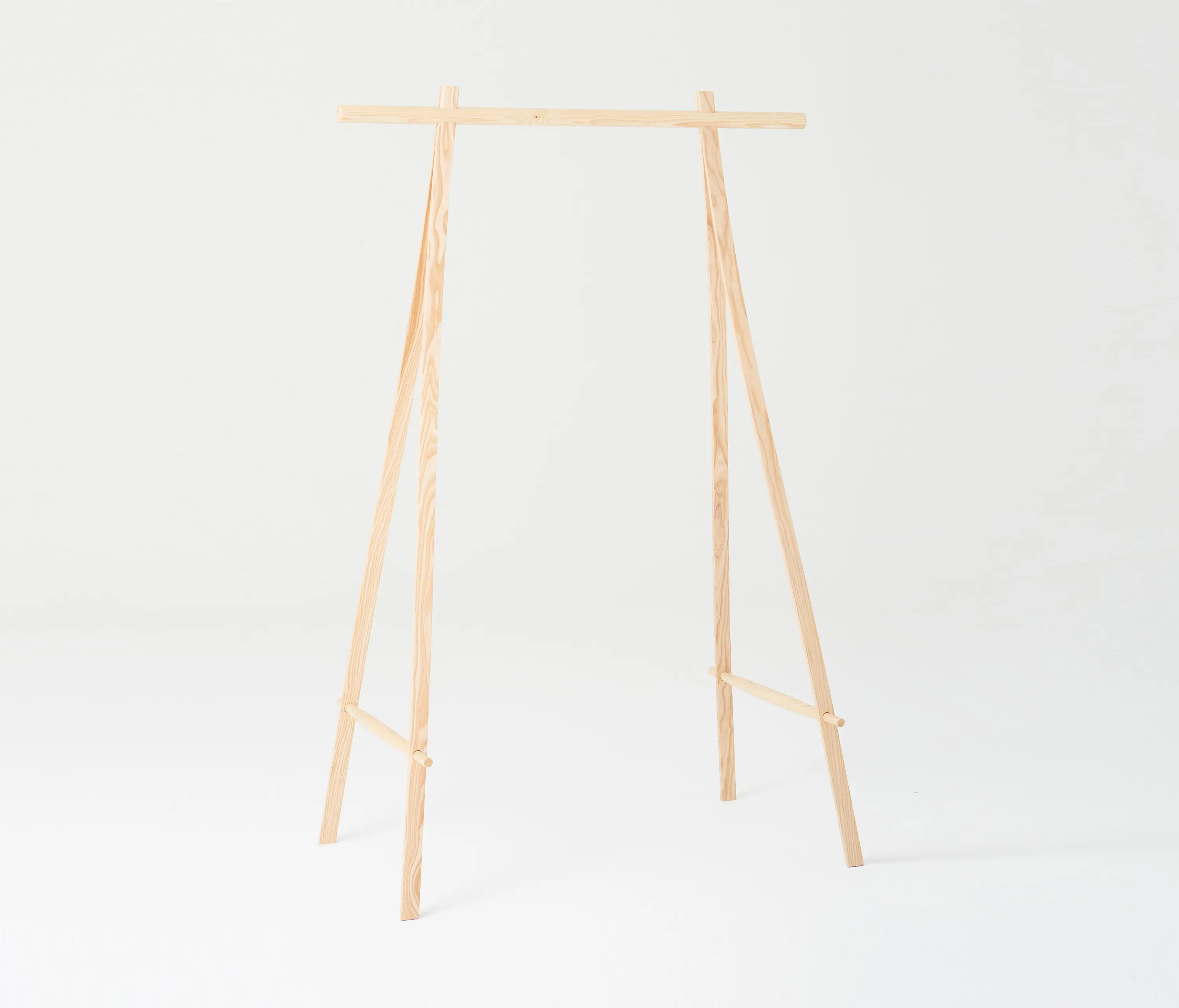 Made by Hand - Coat Stand Ash 100