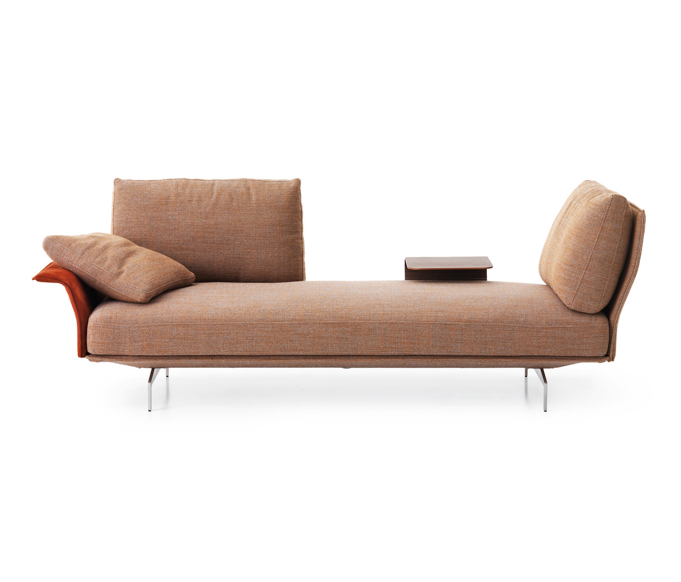 Mostrar el producto Avant-Après | Sofa del fabricante Saba Italia