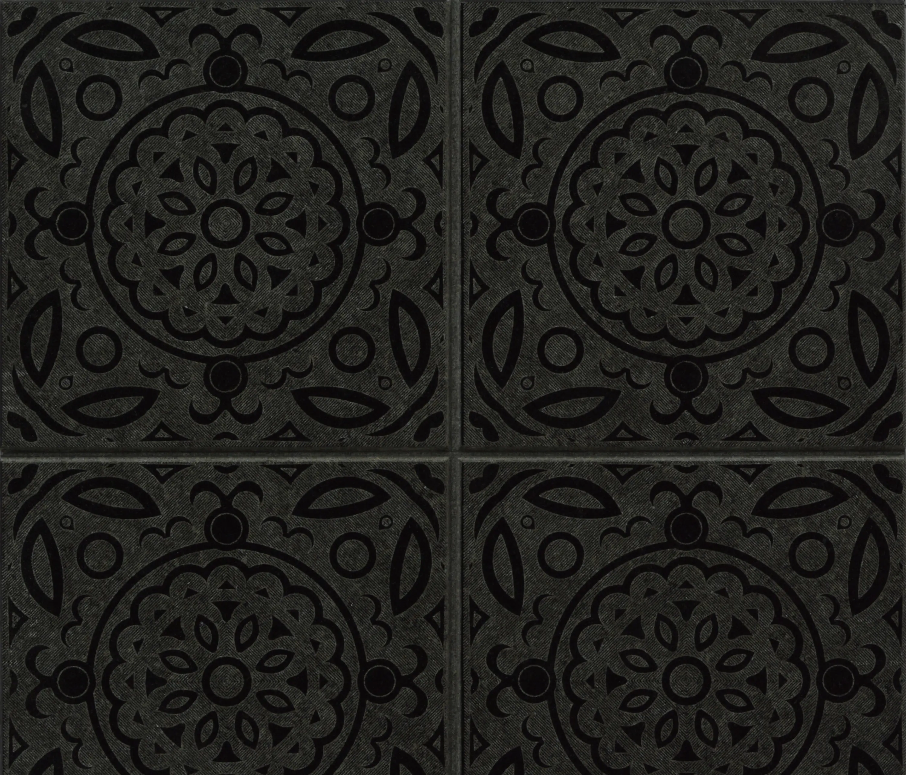 Iqual - Maiolica Reverse | Absolute Black