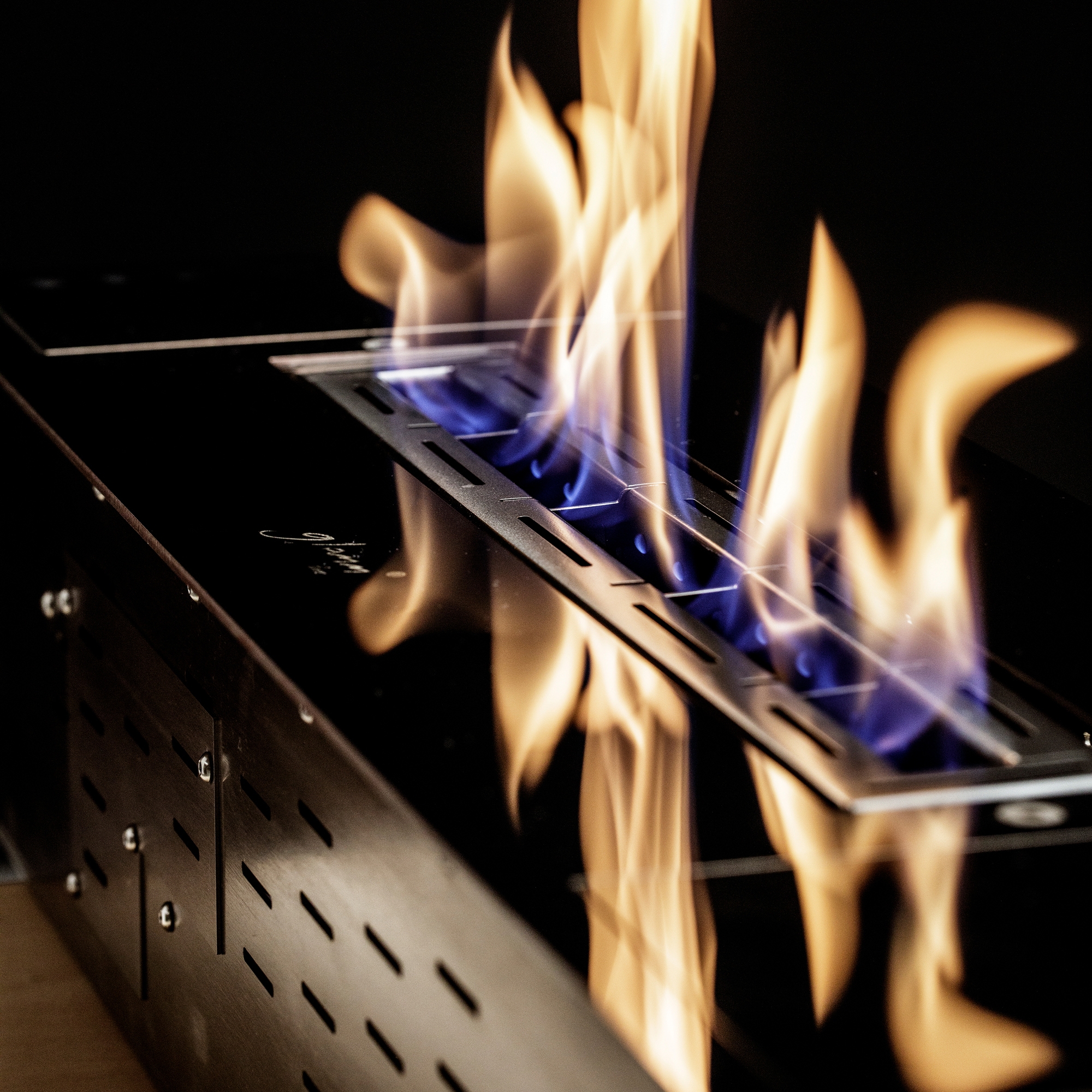 Display product Crea7ionEVOPlus Fire Lines from manufacturer GlammFire