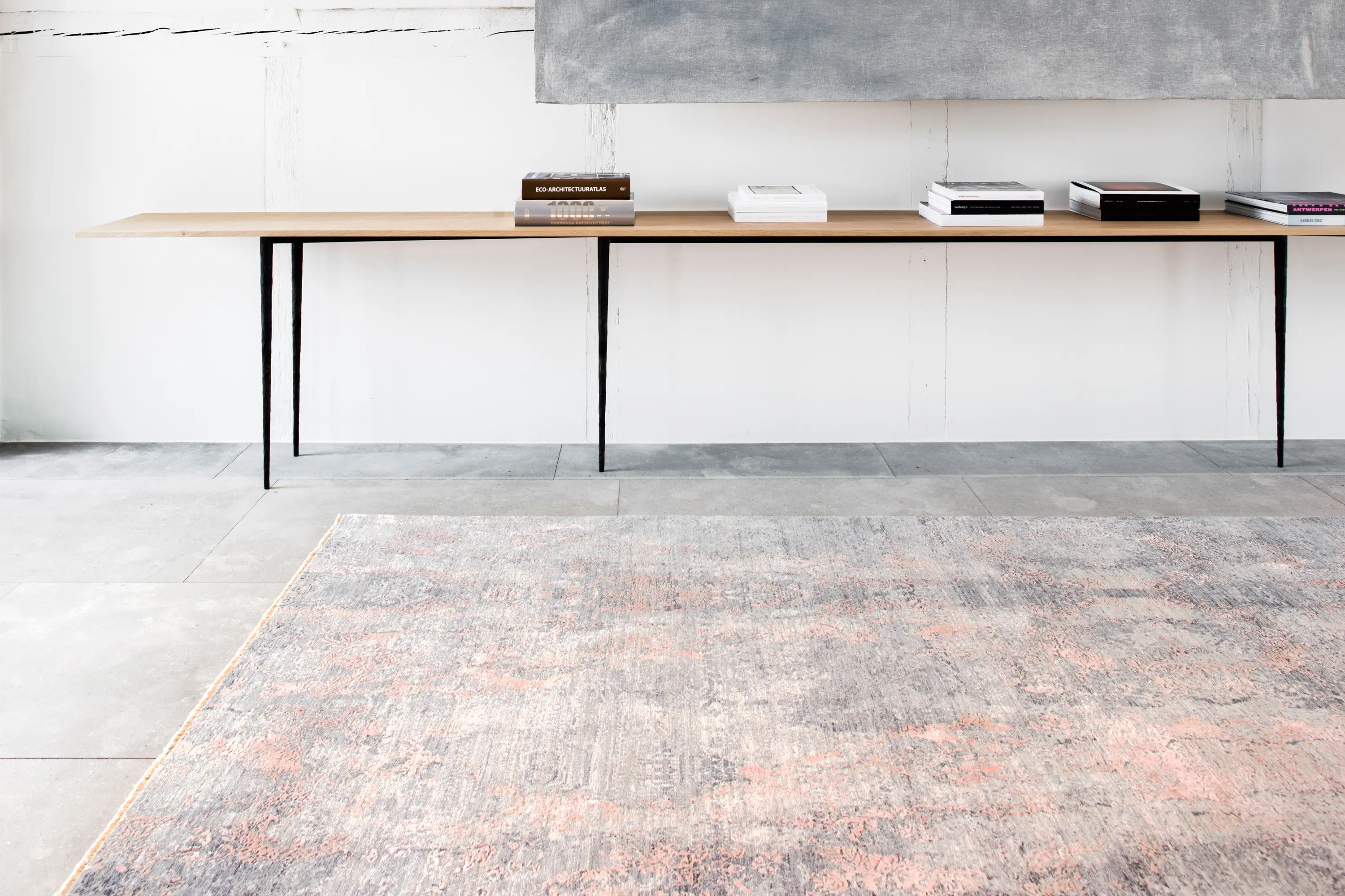 THIBAULT VAN RENNE - Visual grey pink