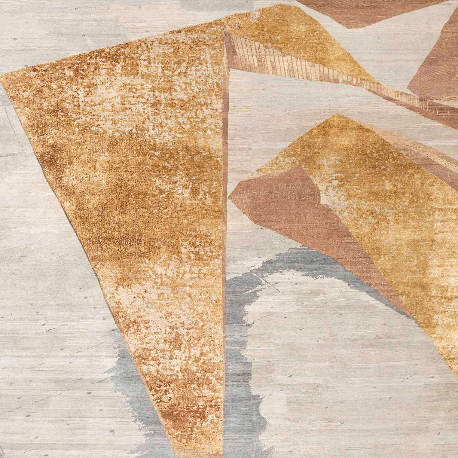 Display product Spaces Floating Gold CP100 from manufacturer THIBAULT VAN RENNE