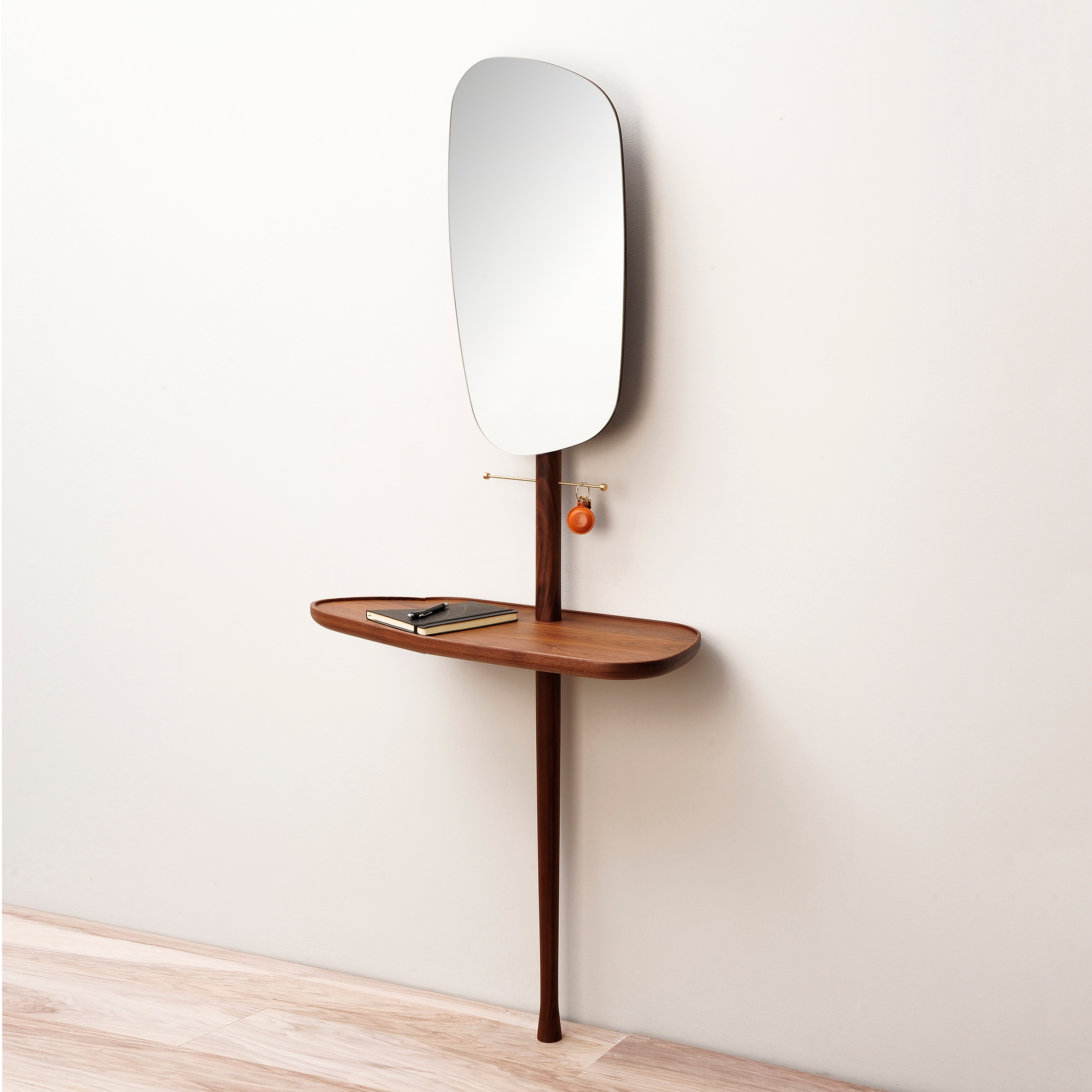 Display product Momentos Hallway Furniture from manufacturer Nomon