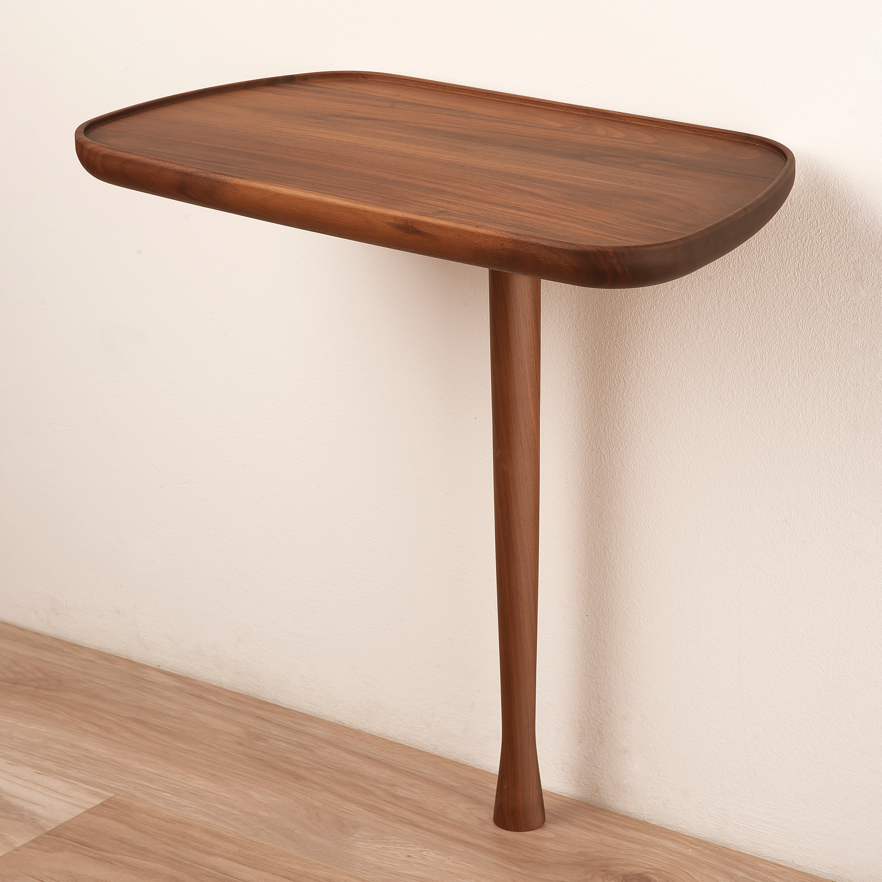Display product Momentos Table M from manufacturer Nomon