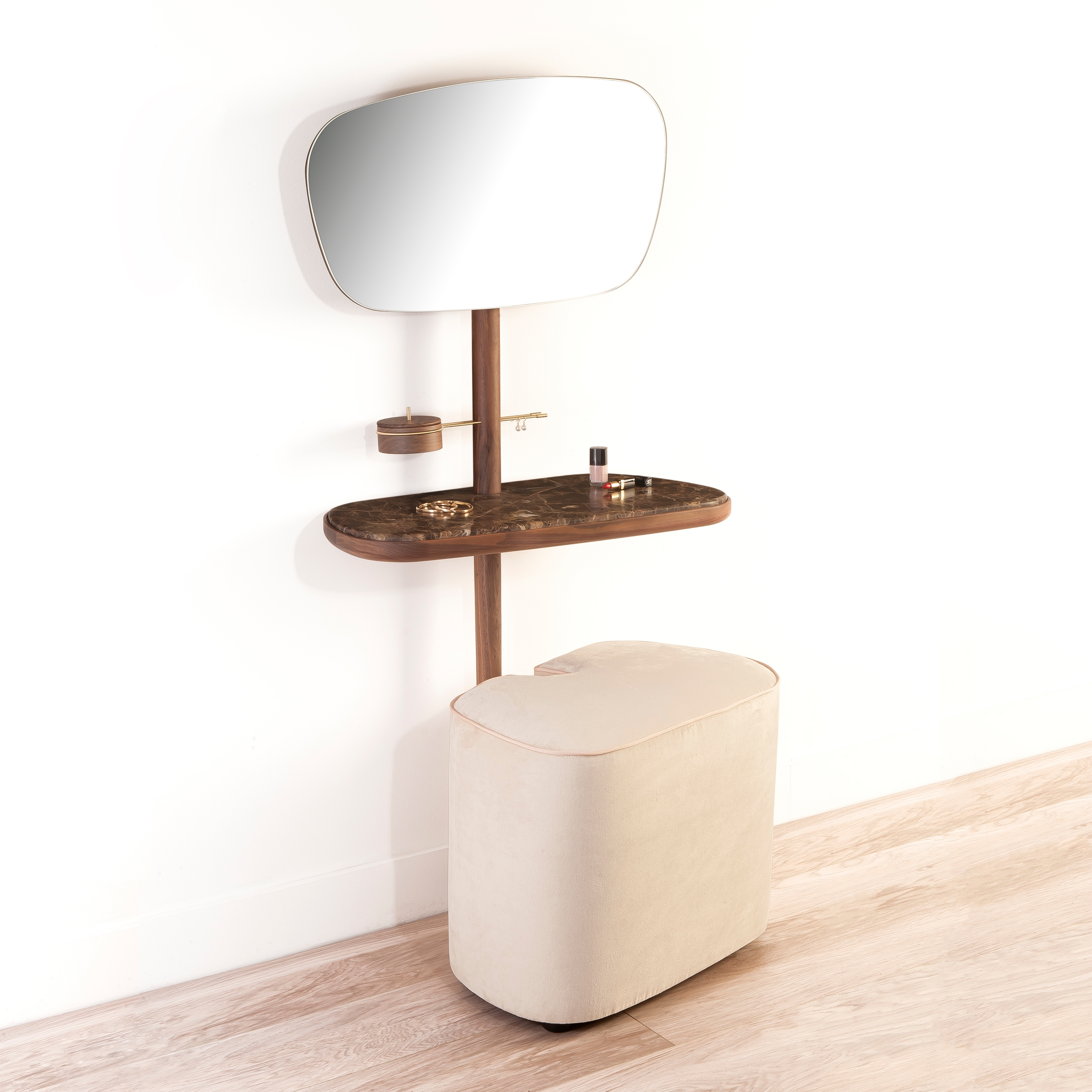 Mostra il prodotto Momentos Tocador Dressing Table with Marble del produttore Nomon