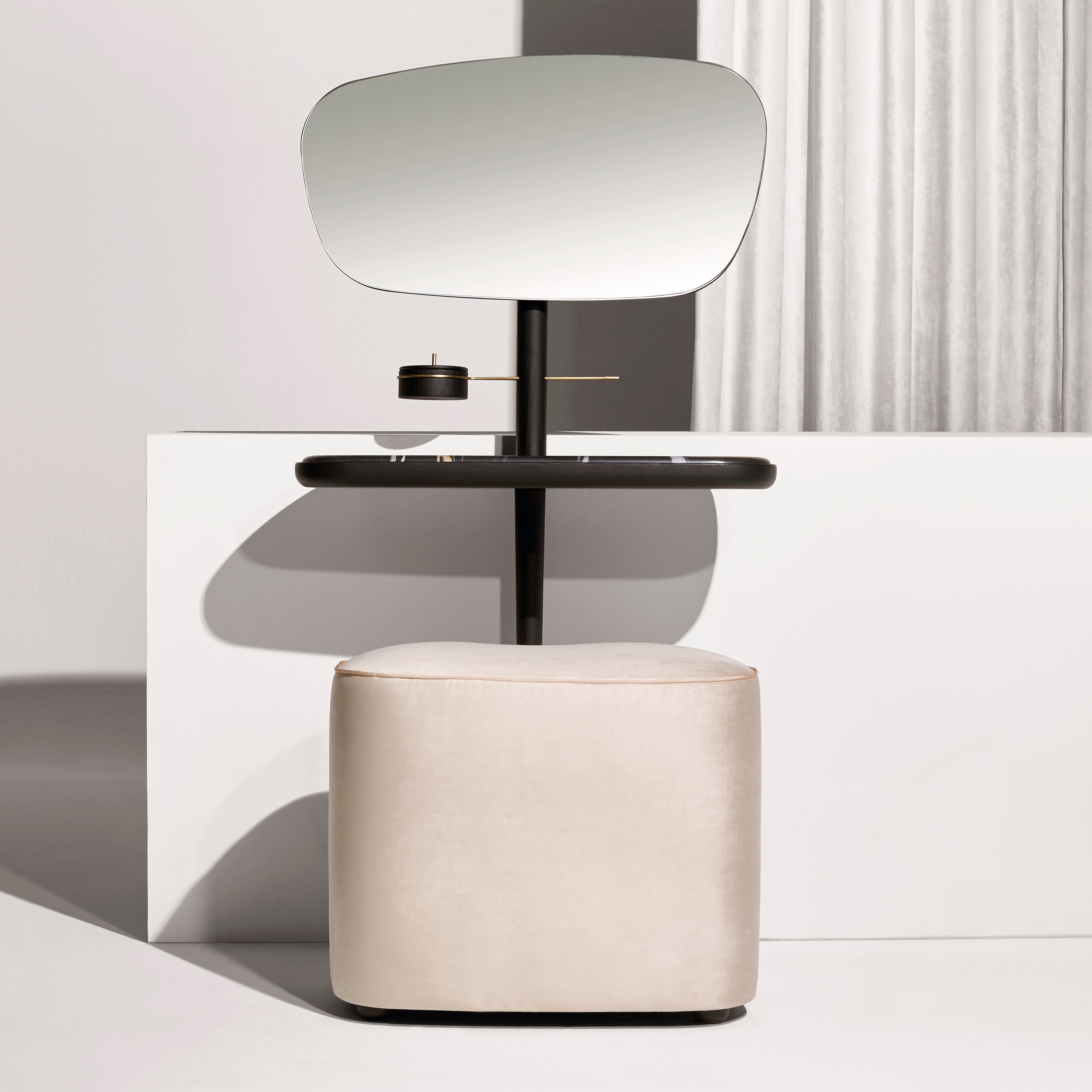 Momentos Tocador Dressing Table with Marble