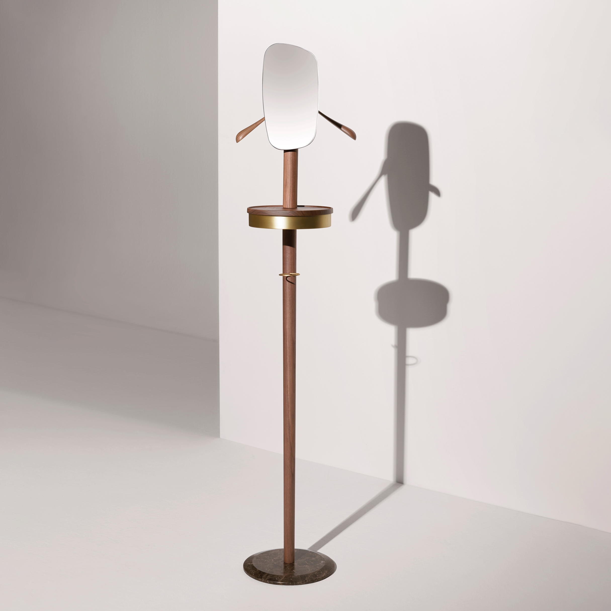 Momentos Valet Stand W