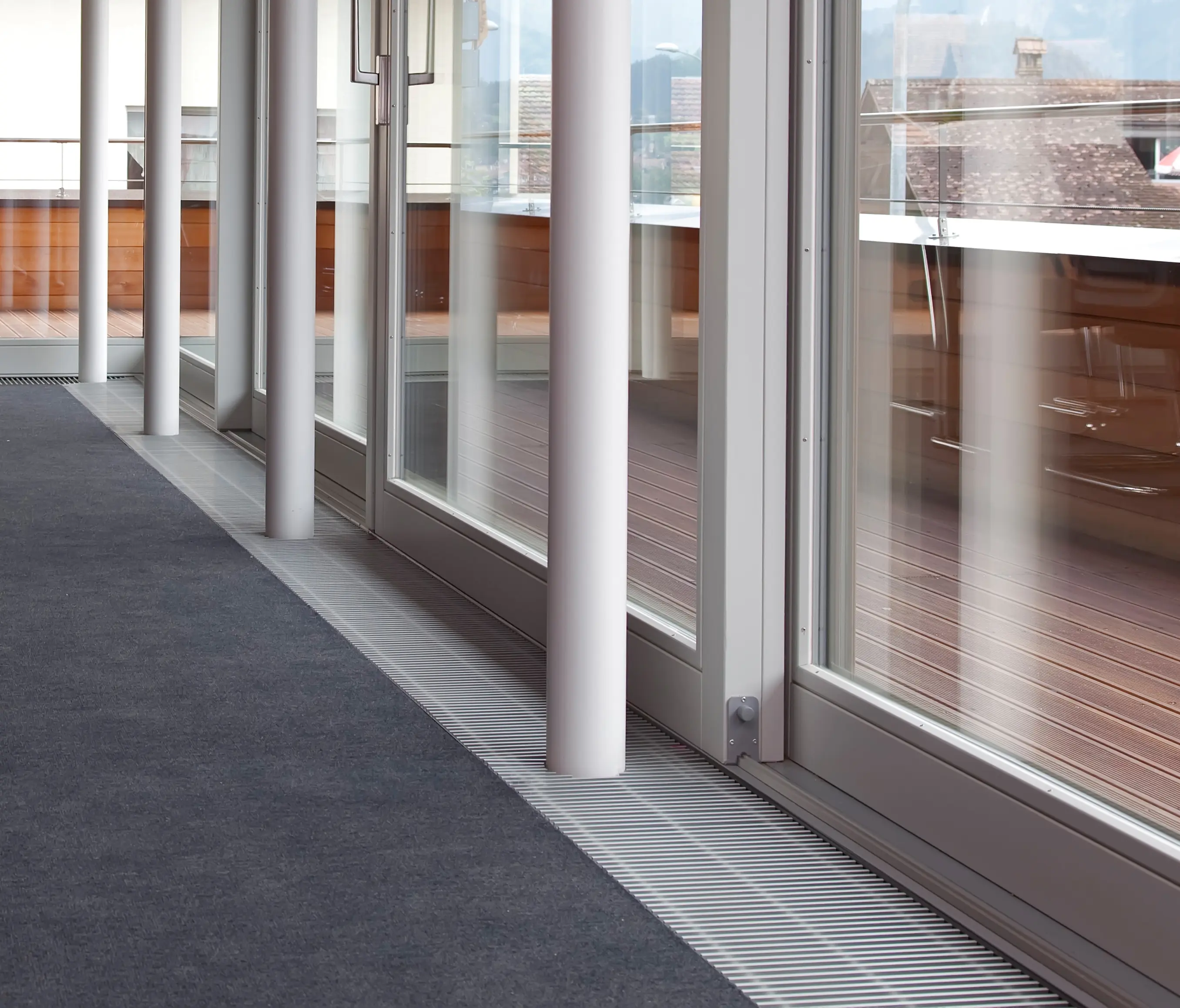 Prolux Solutions - Ascotherm® eco | Convettori a incasso