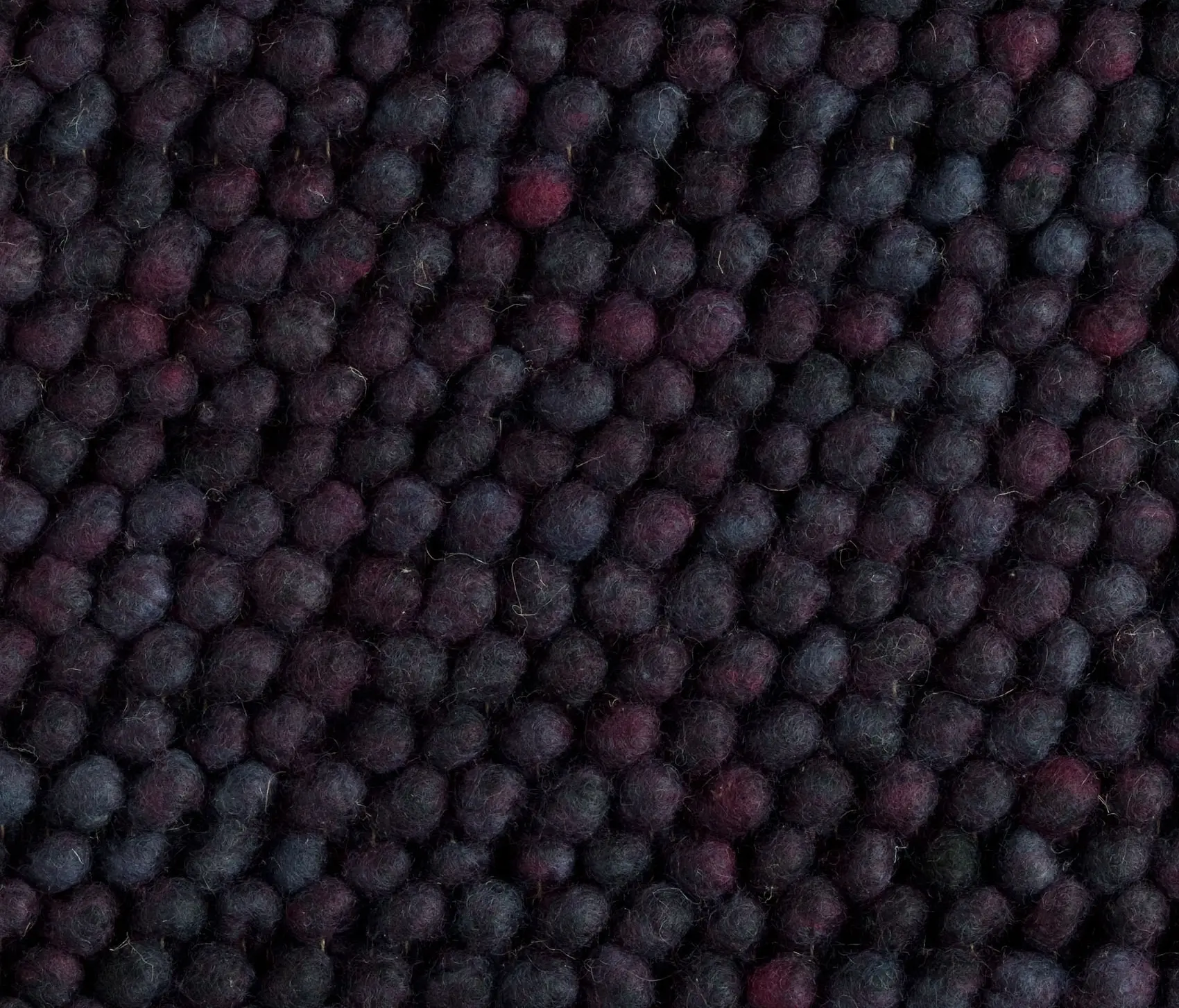 Perletta Carpets - Loop 399