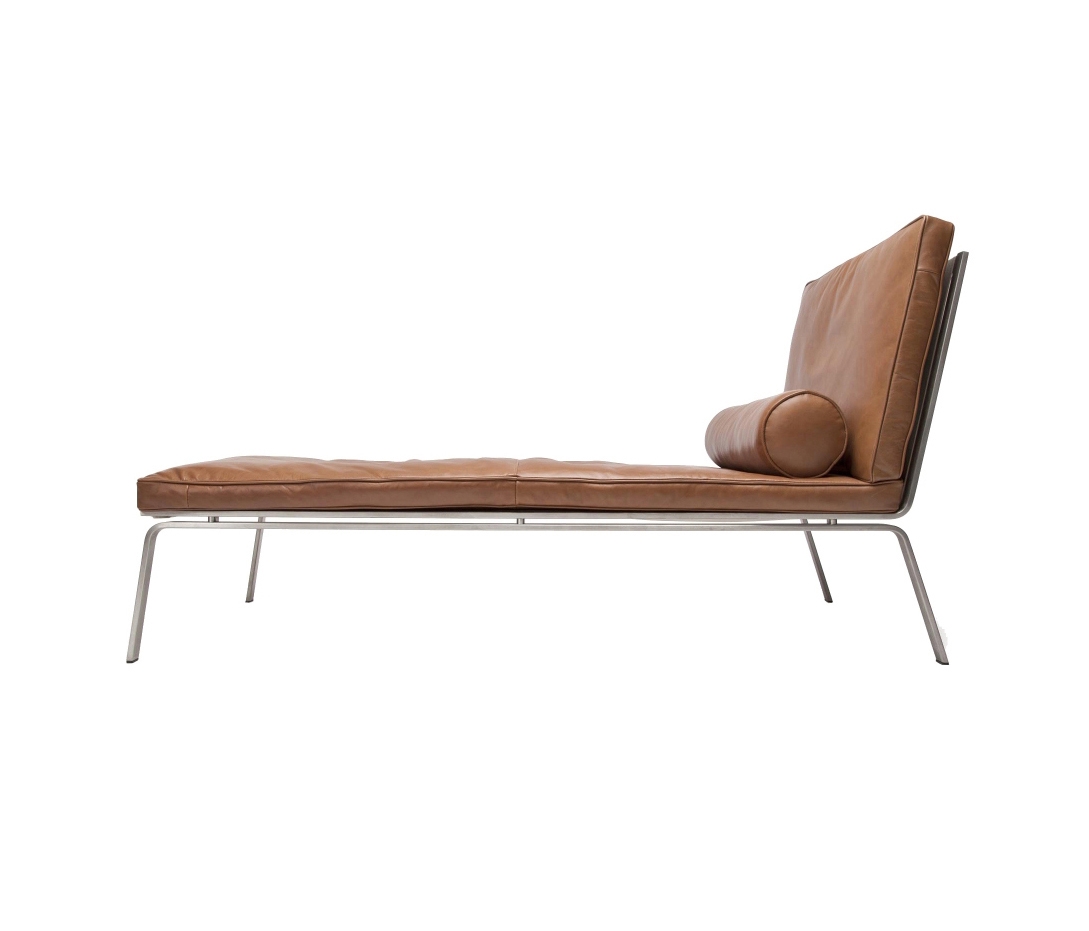Display product Man Chaise Longue: Vintage Leather Cognac 21000 from manufacturer NORR11