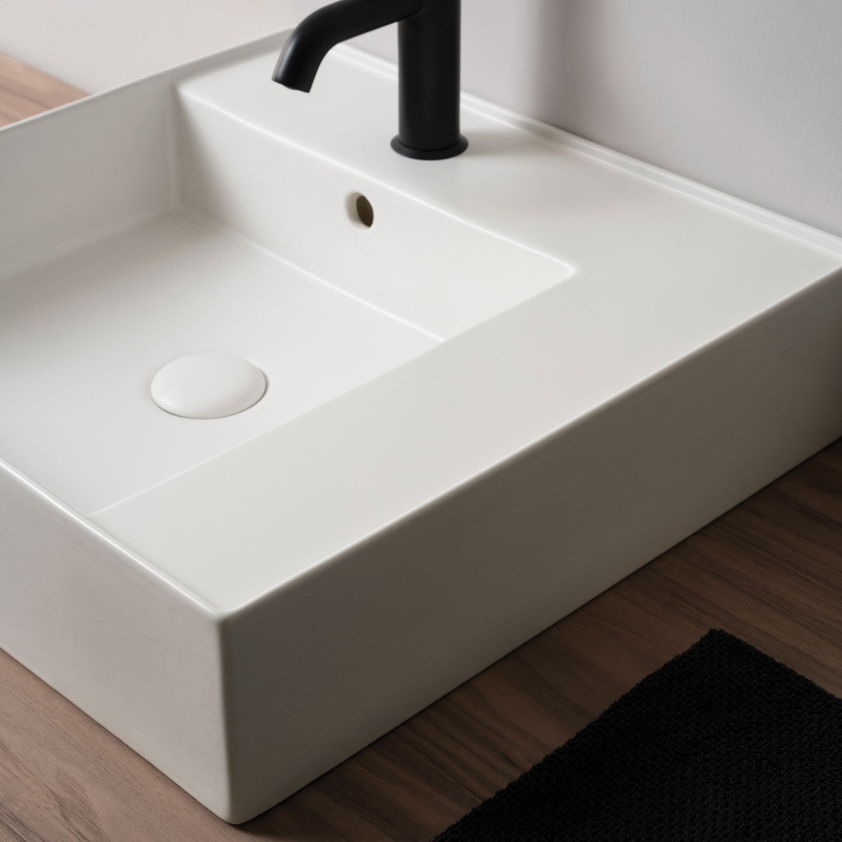 Display product Enjoy wall hung | on top washbasin 50 from manufacturer Ceramica Cielo