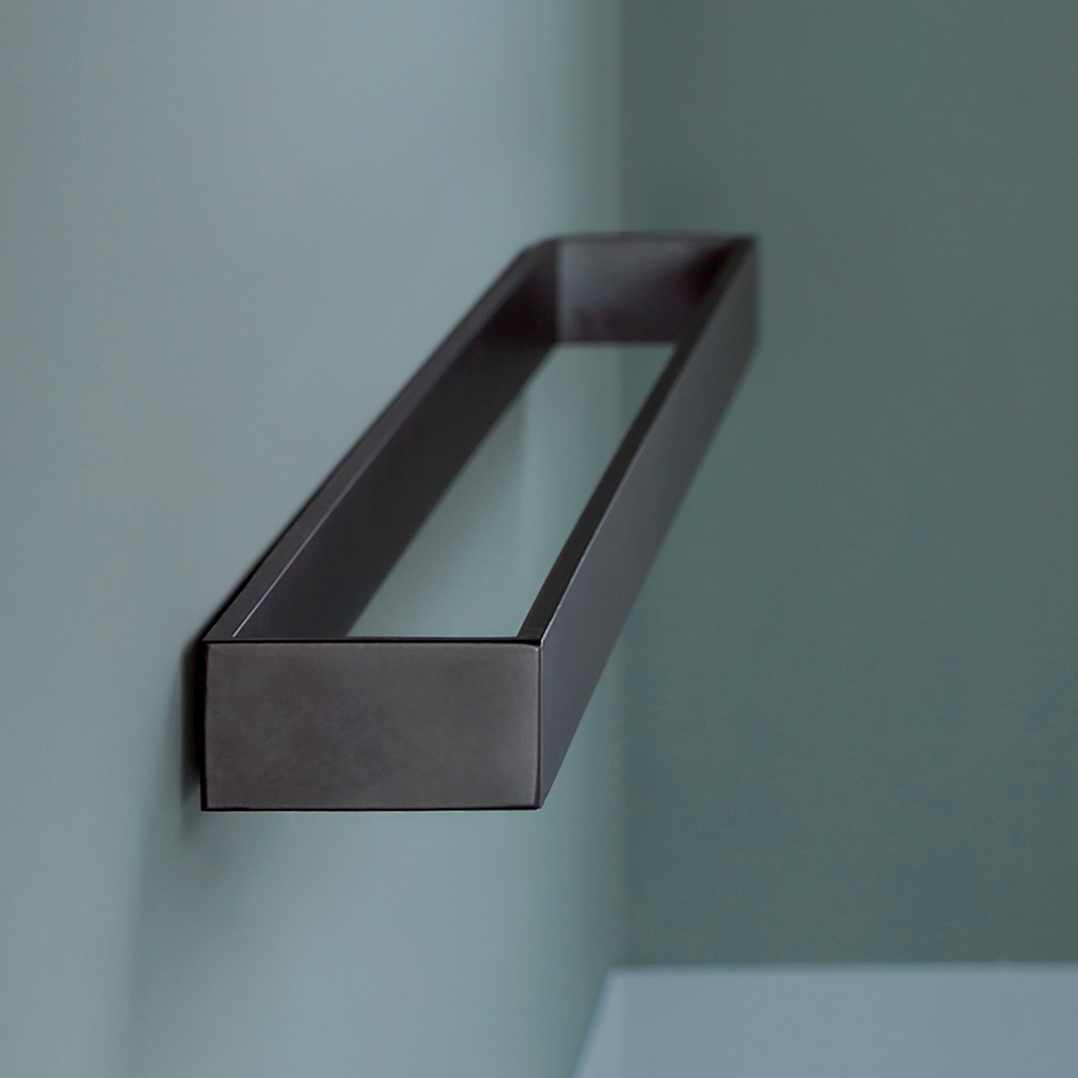 Display product Accessories and furnishings rectangular towel rail from manufacturer Ceramica Cielo