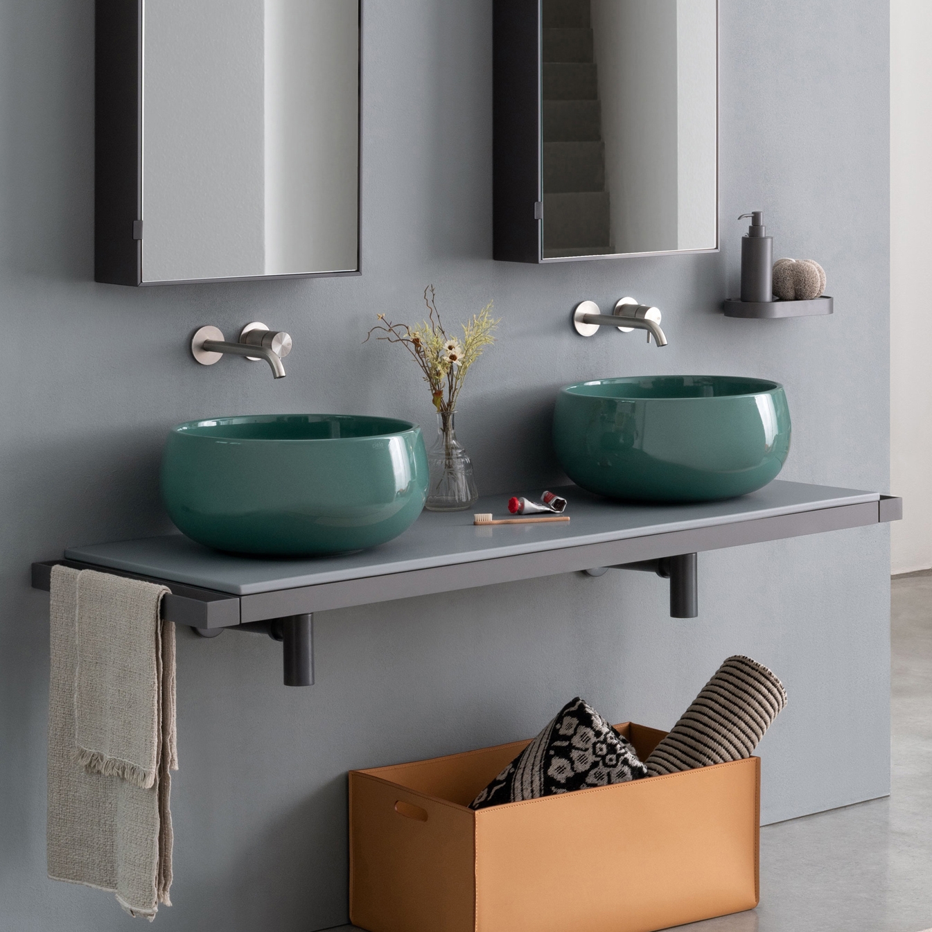 Produkt Multiplo washbasin on countertop des Herstellers Ceramica Cielo anzeigen