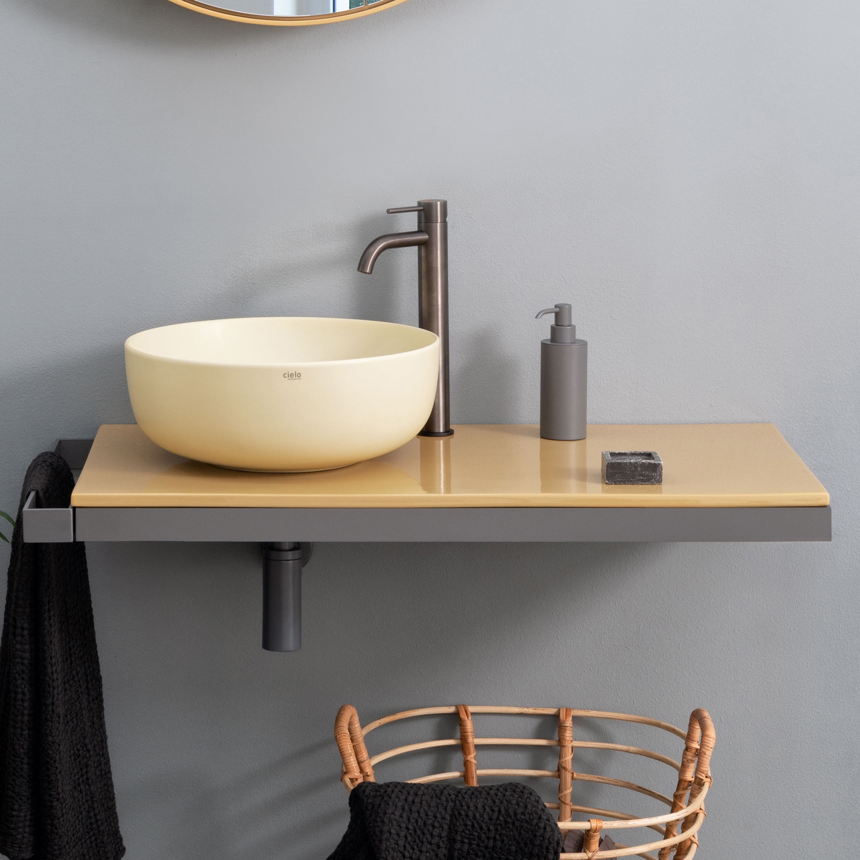 Mostrar el producto Multiplo washbasin on countertop del fabricante Ceramica Cielo