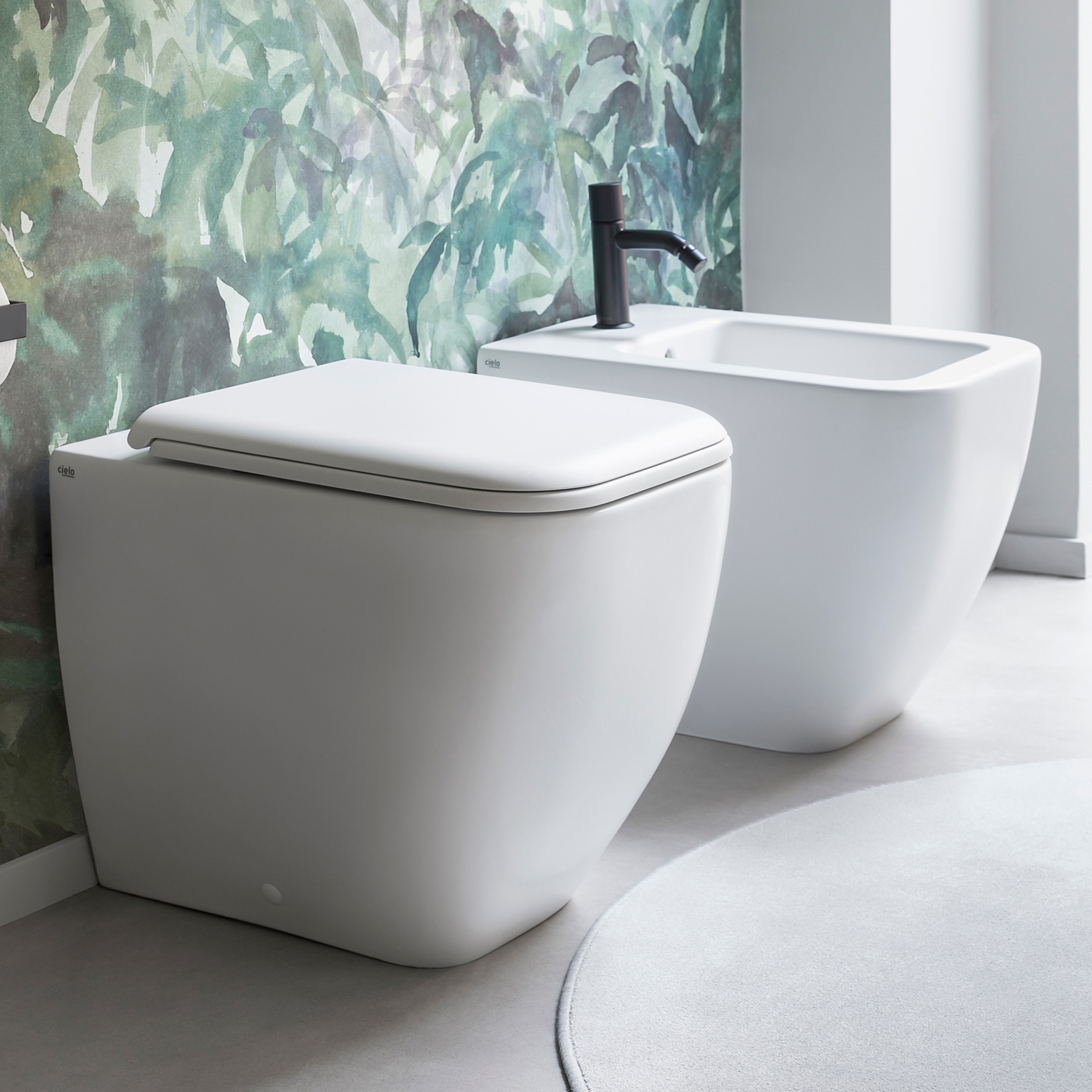 Display product Shui Comfort back wall wc | bidet from manufacturer Ceramica Cielo