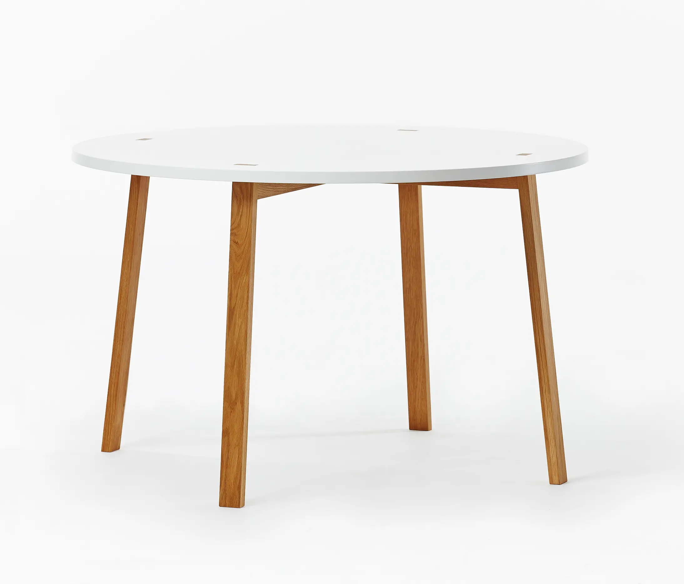 A2 designers AB - Happy Table