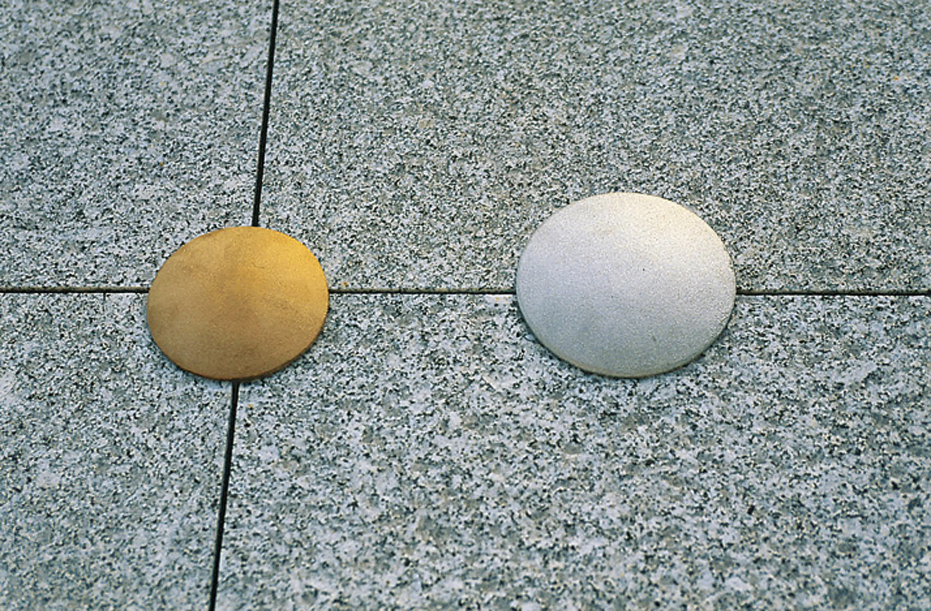 Concept Urbain - Stud bronze personalised