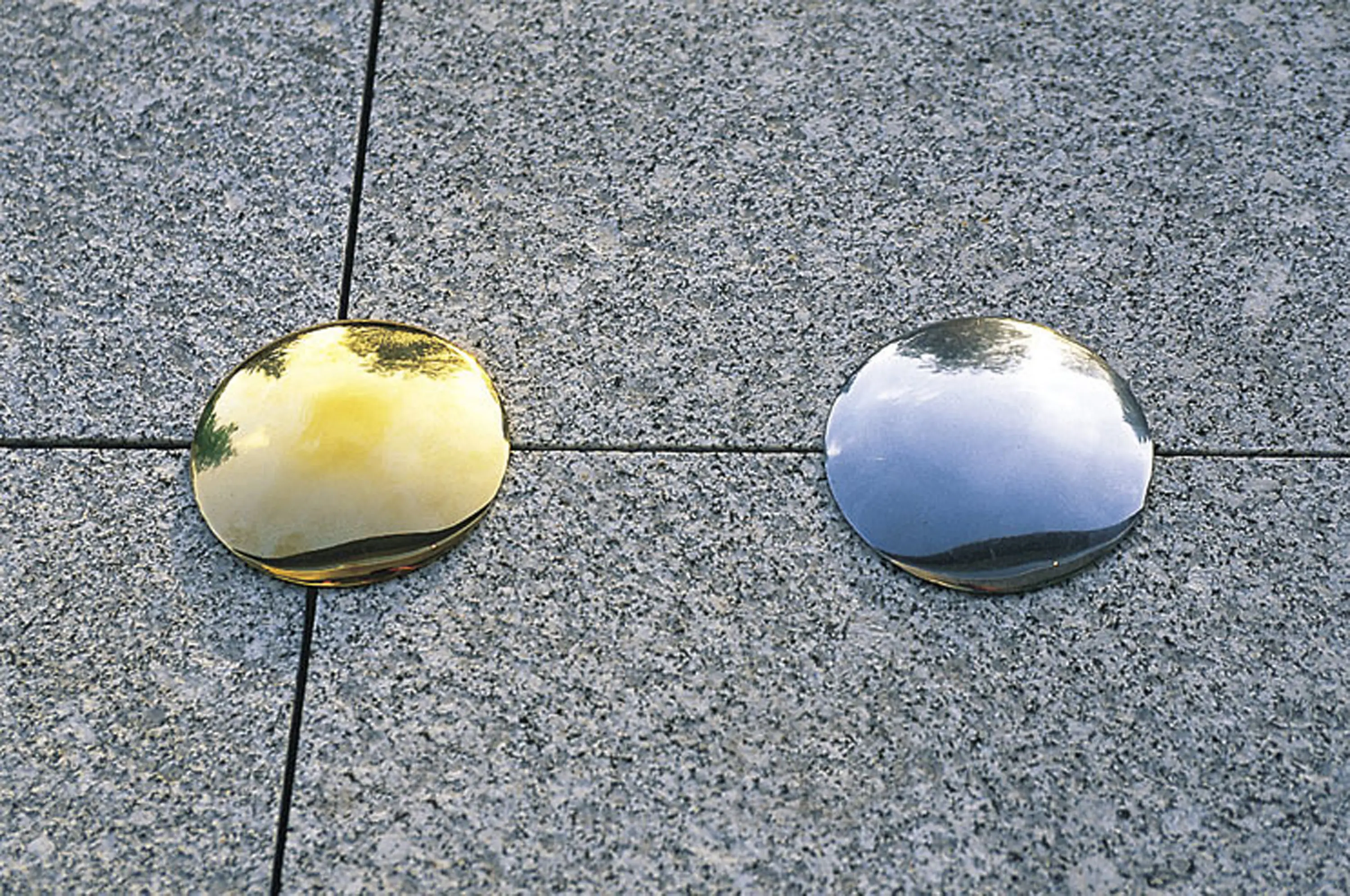 Concept Urbain - Stud bronze personalised