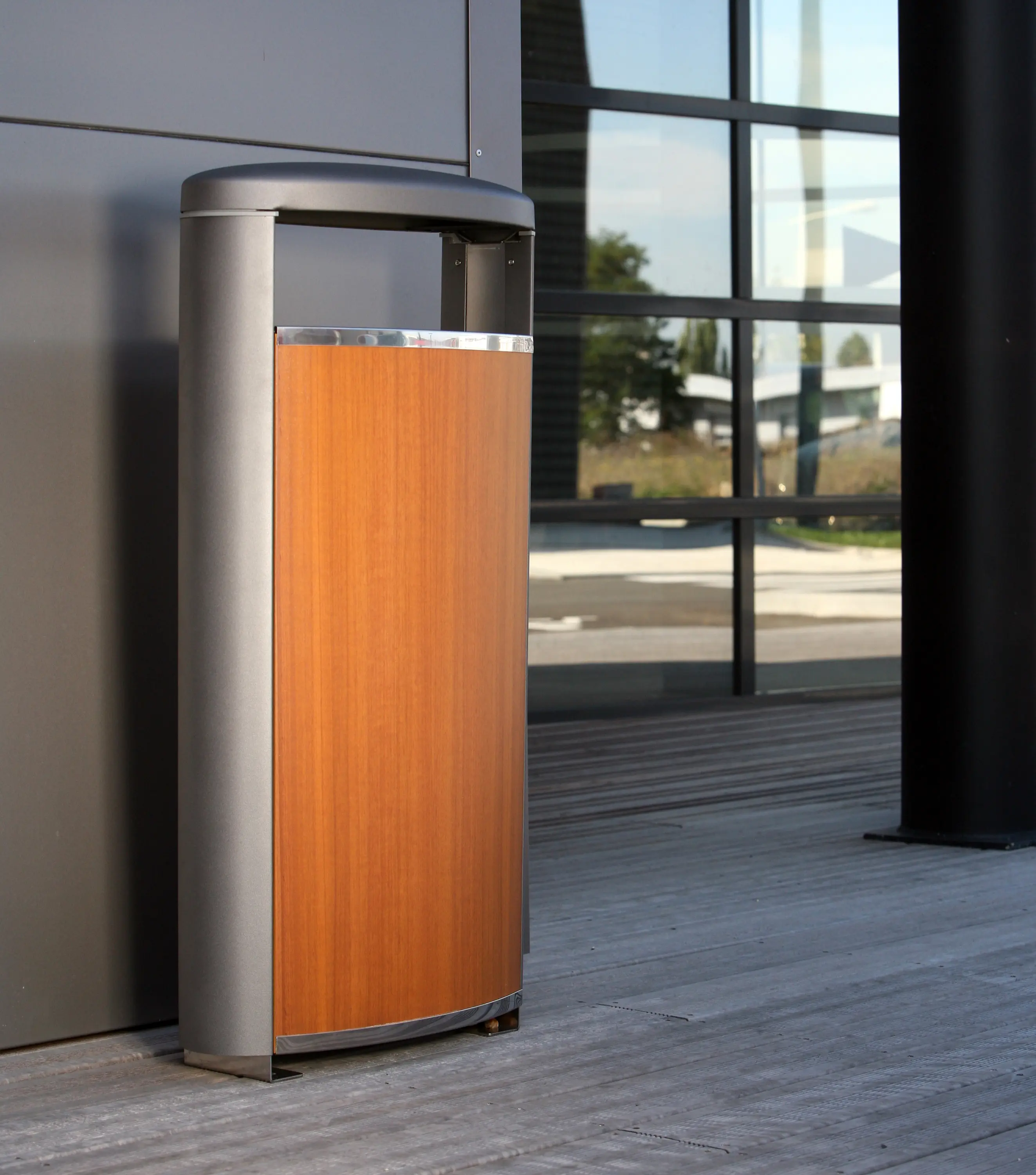 Concept Urbain - Basic litter bin 1