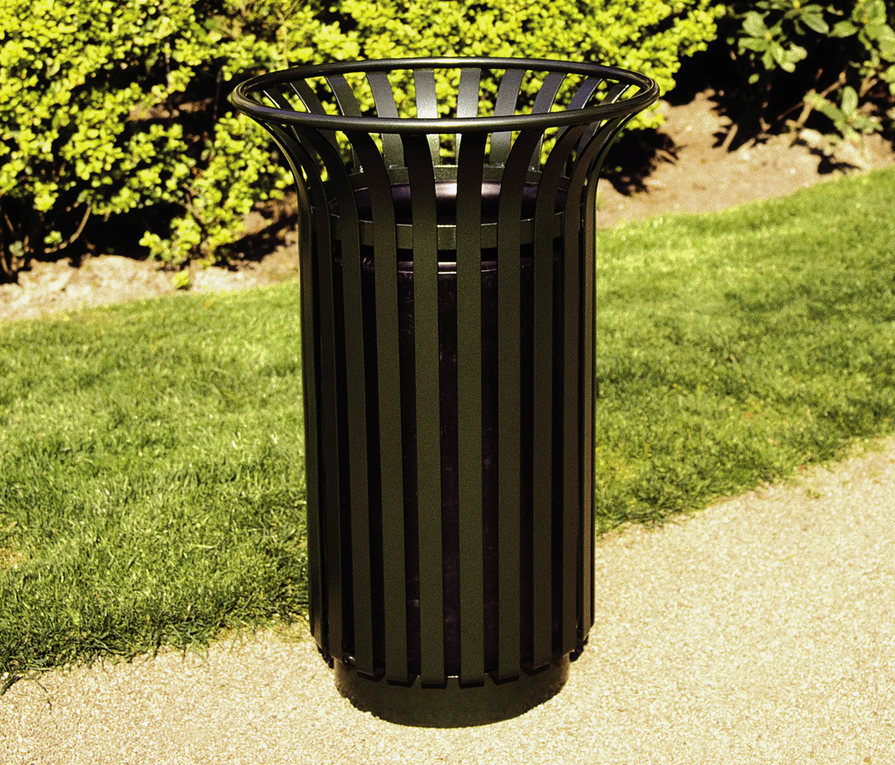 Concept Urbain - Basic litter bin 2