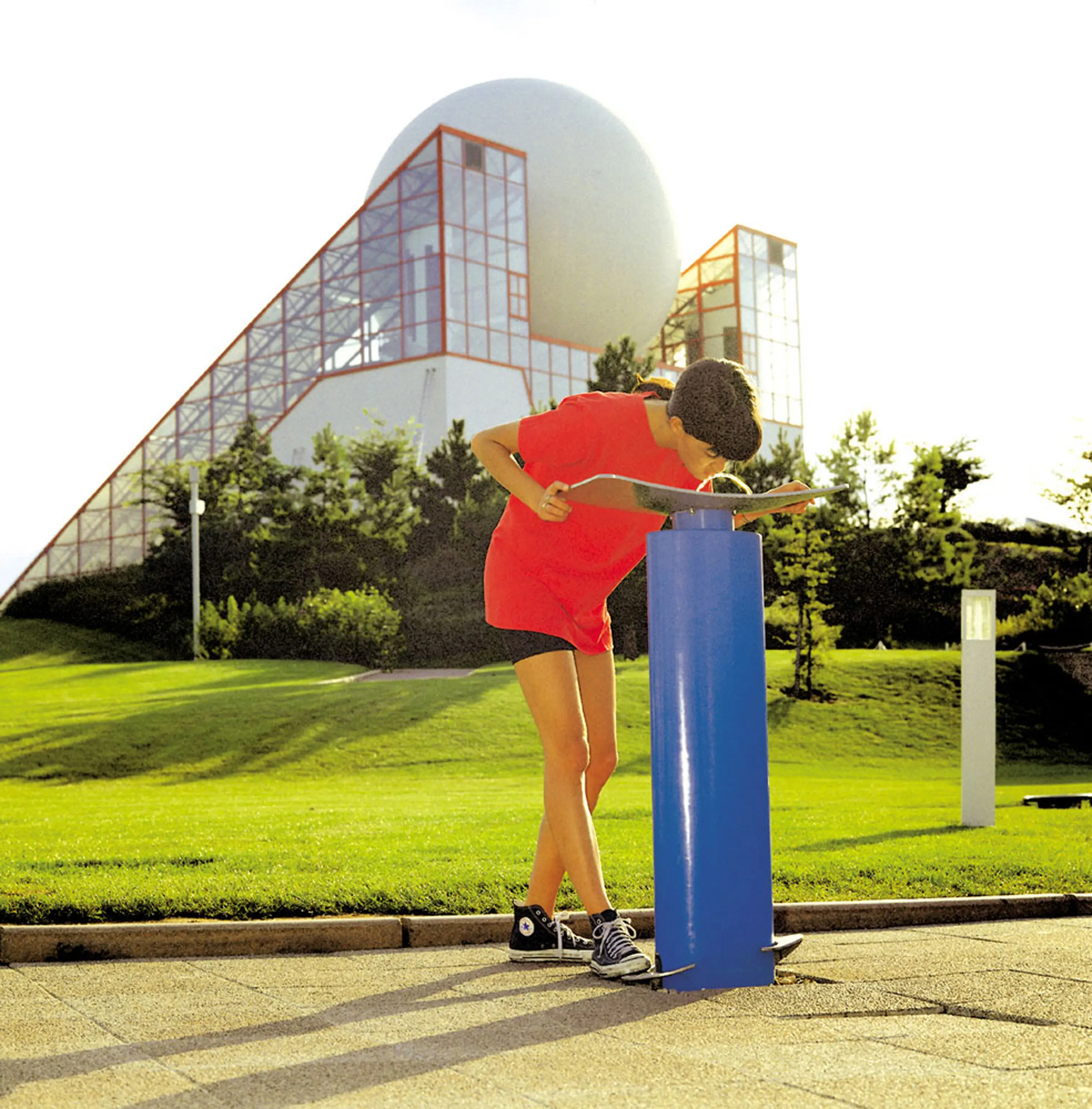 gallery-slide-0