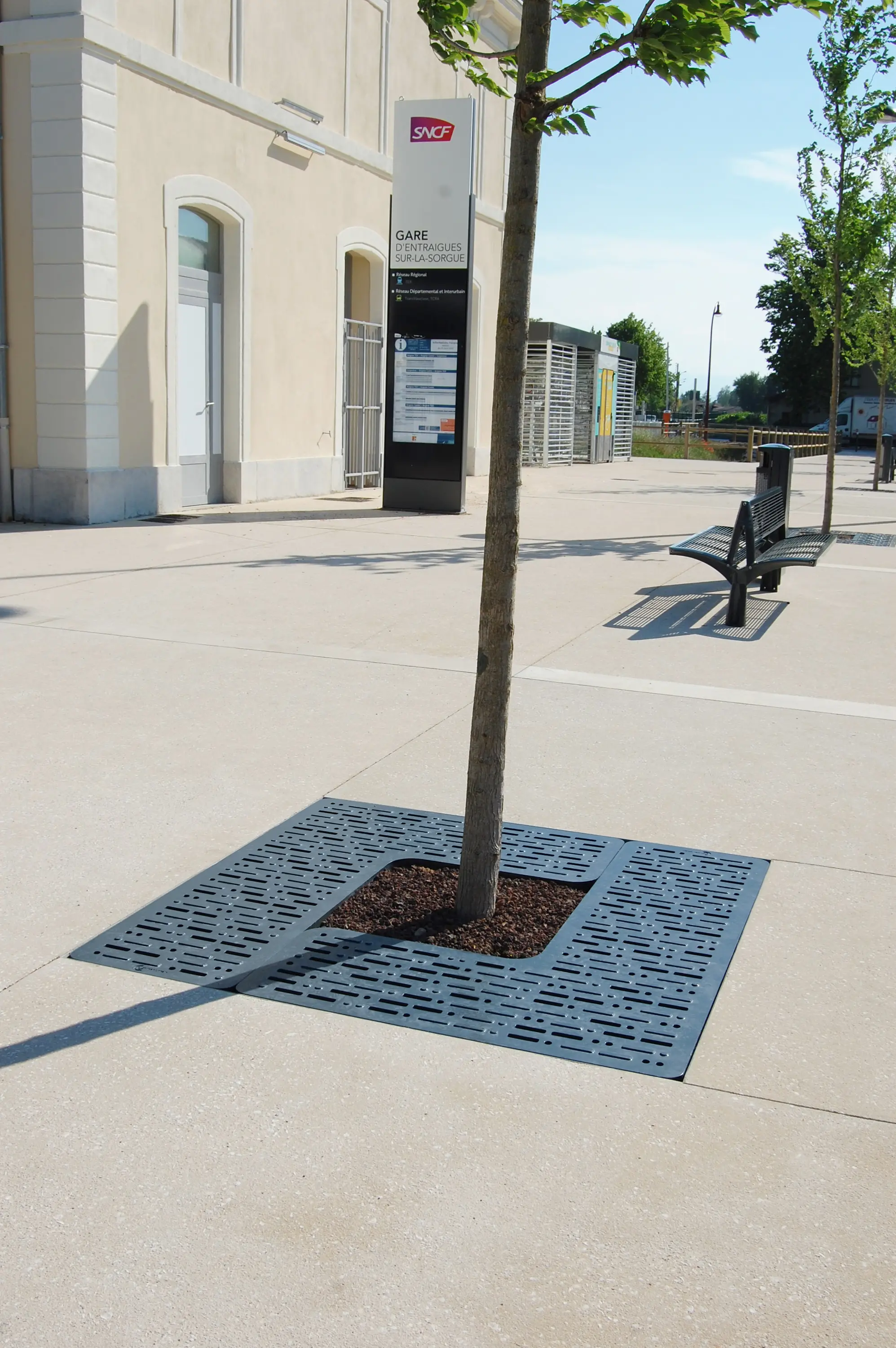 Concept Urbain - Imawa tree grate